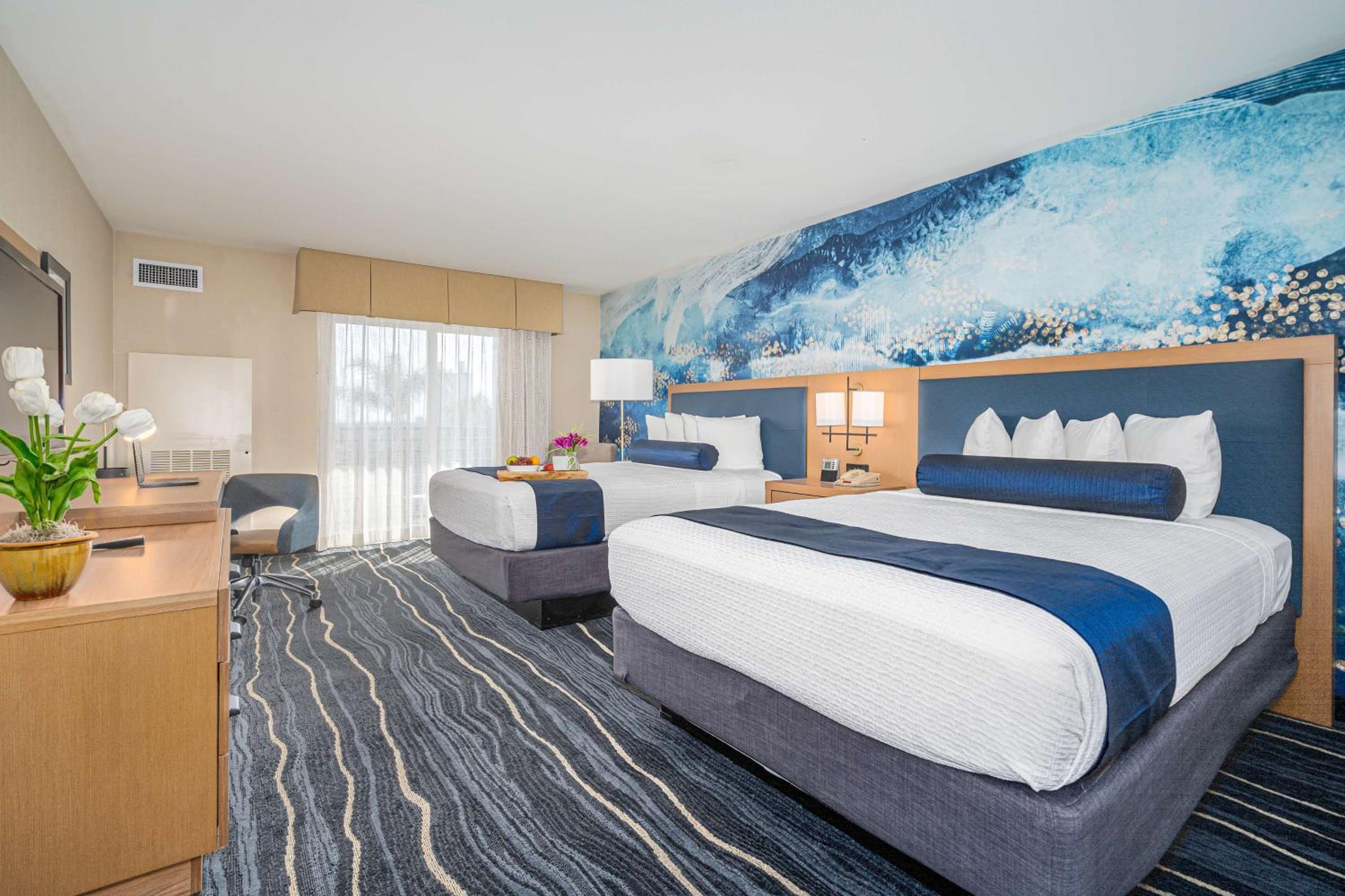 Best Western Plus Marina Gateway Hotel - Property Image 14