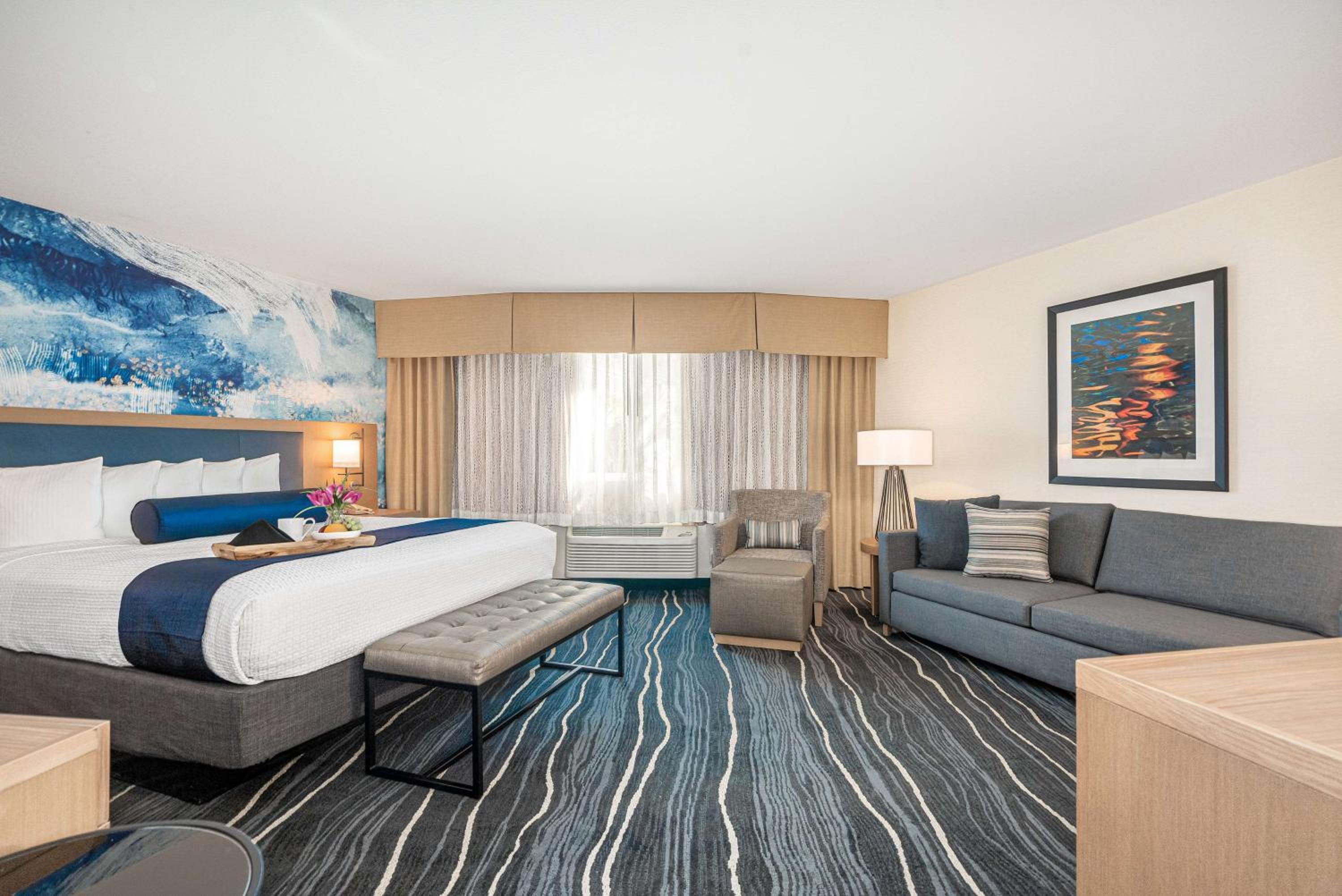 Best Western Plus Marina Gateway Hotel - Property Image 20
