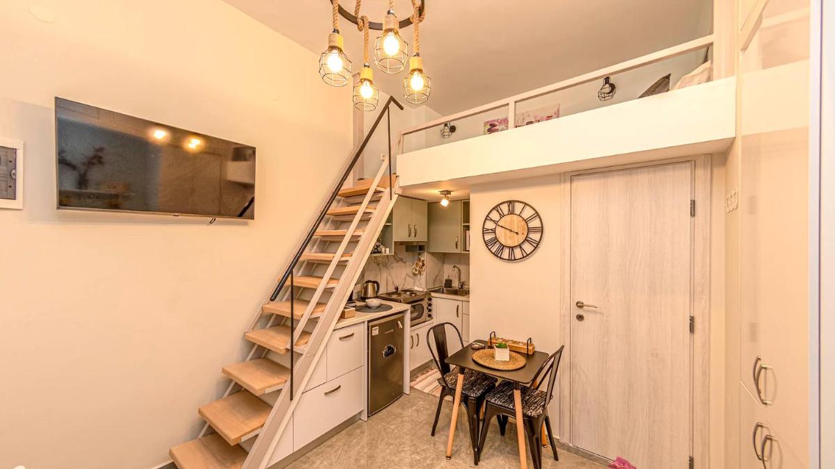 A unique loft studio photo 2