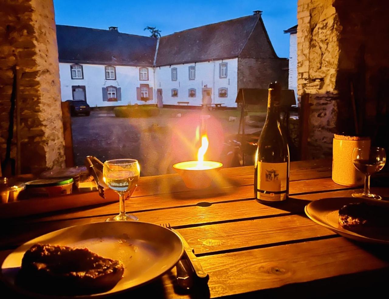 Manoir de Sterpigny, château-ferme 17ème siècle gîte la Tour