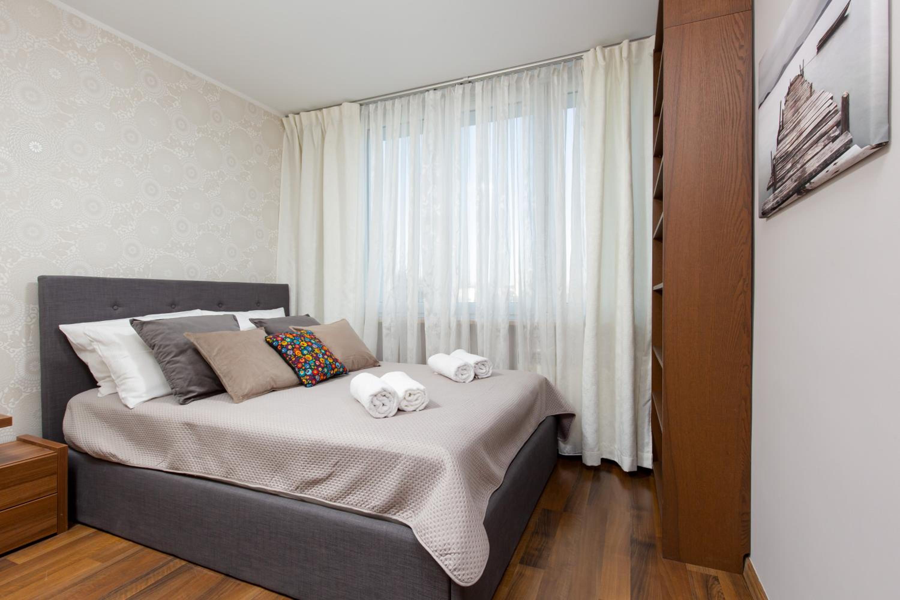 Family Apartment Saska Kępa by Renters view 2