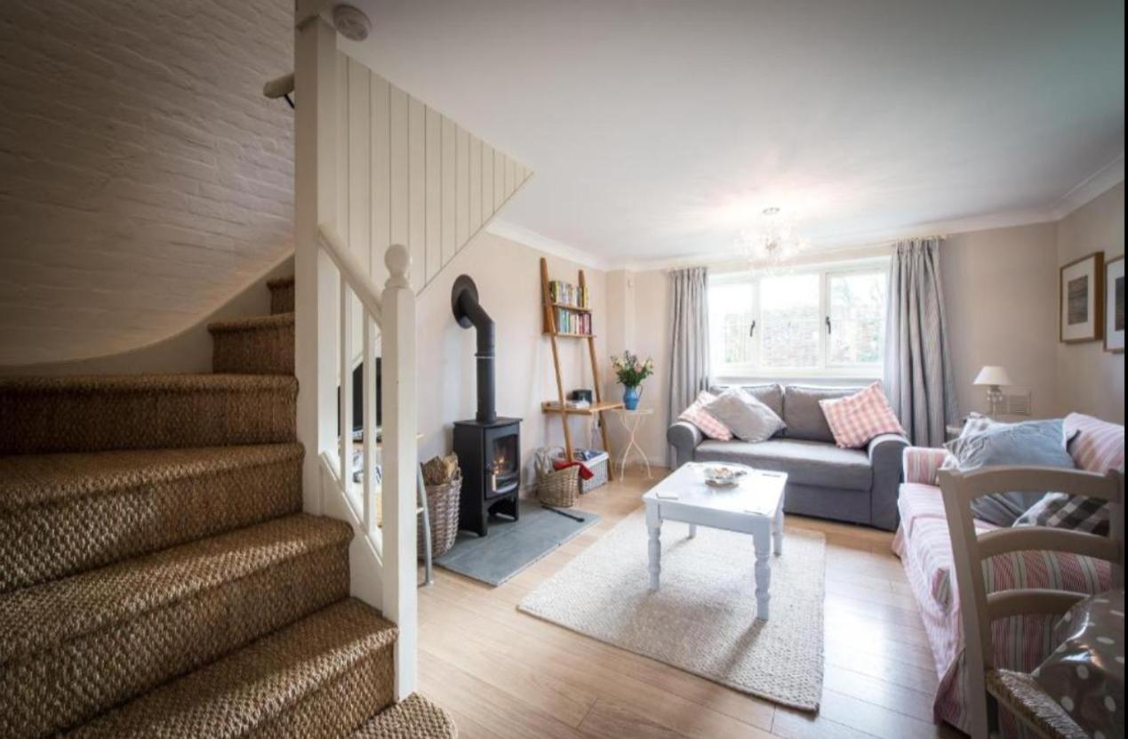 Dreamy Suffolk Country Cottage Escape view 2
