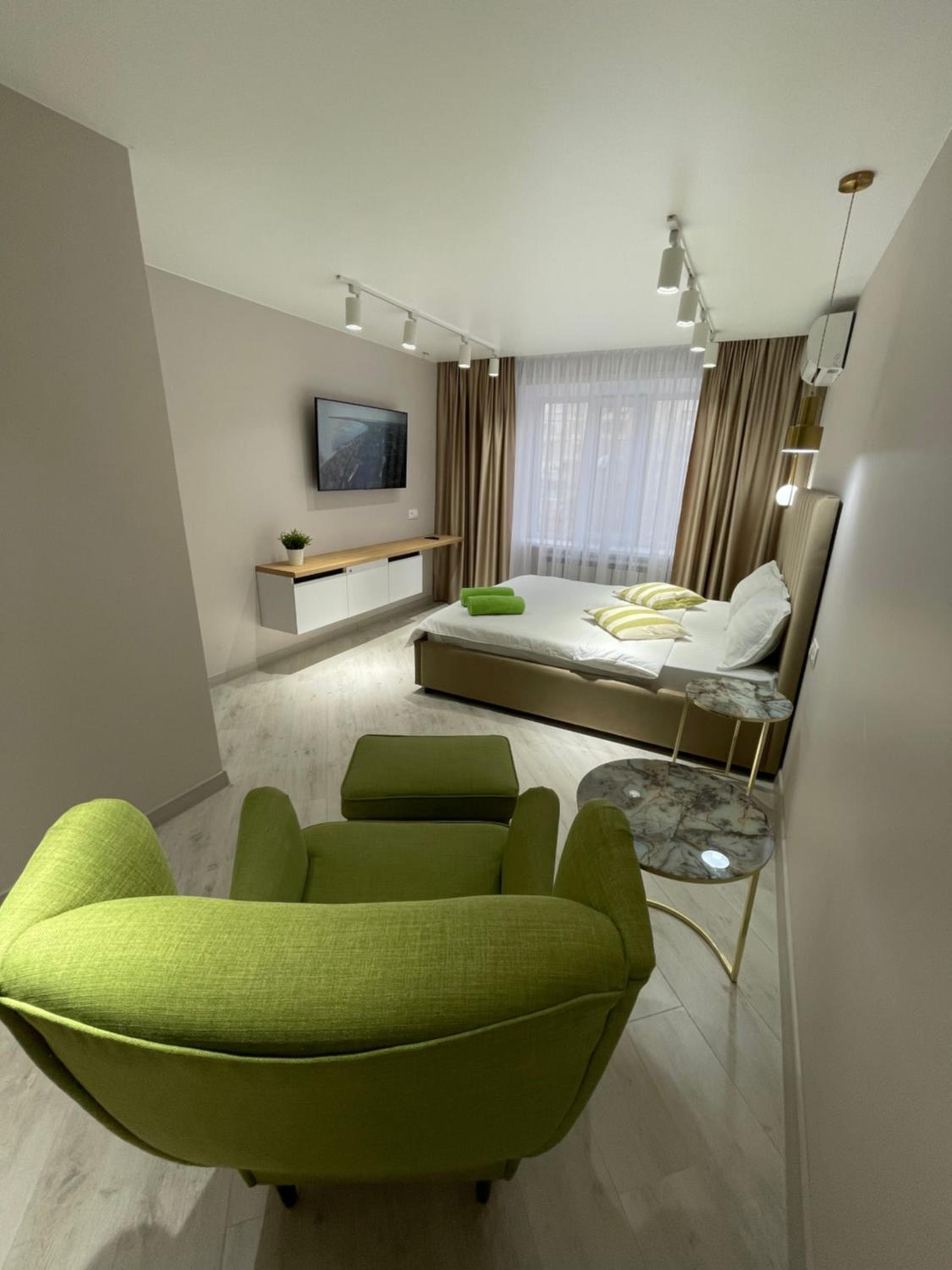 Mashhur Zhusupa 284 Str by StayInn view 3