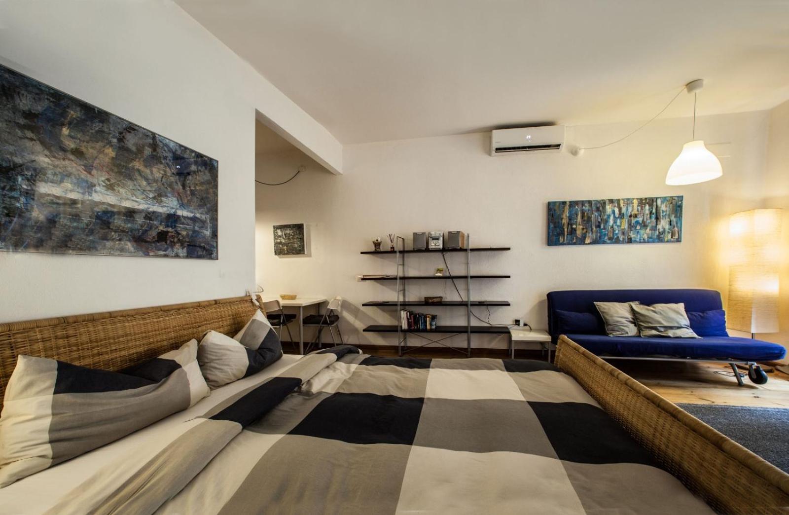 Studio Apartments Centro Storico Via Manno