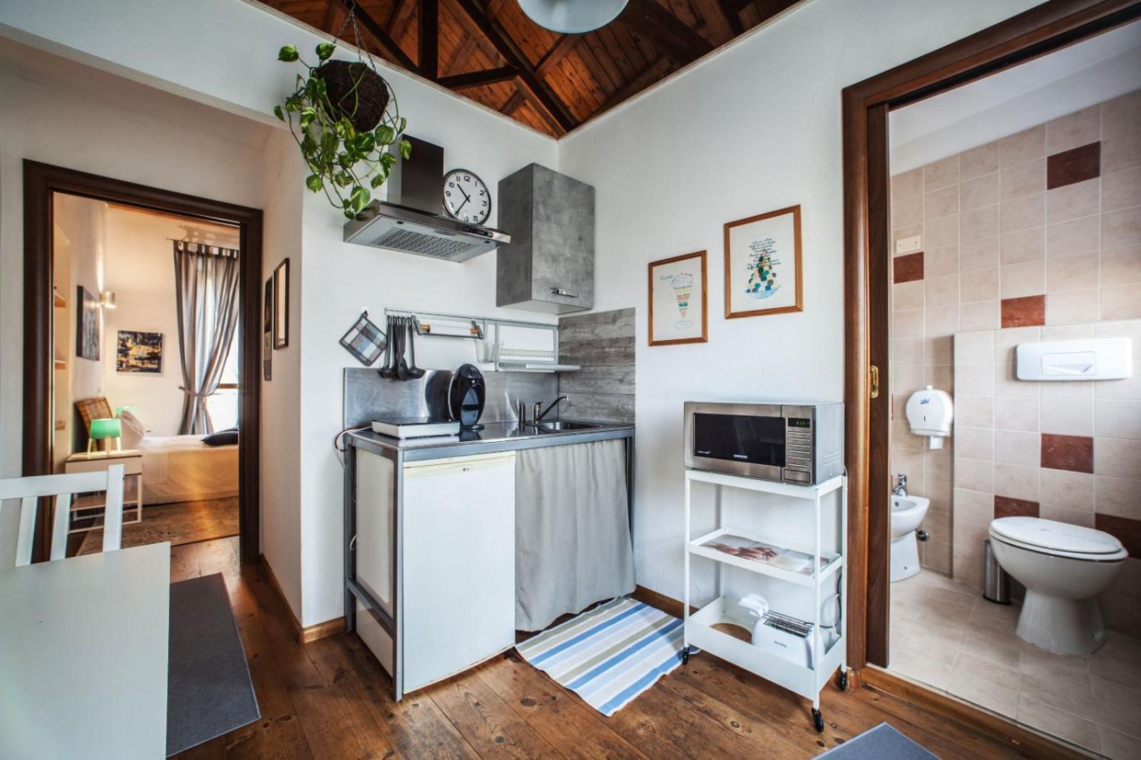 Studio Apartments Centro Storico Via Manno