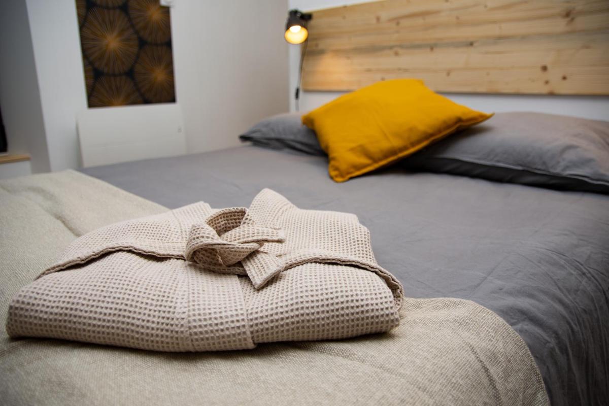 Hotel O Cosy , Duplex, Jacuzzi, Terrasse.