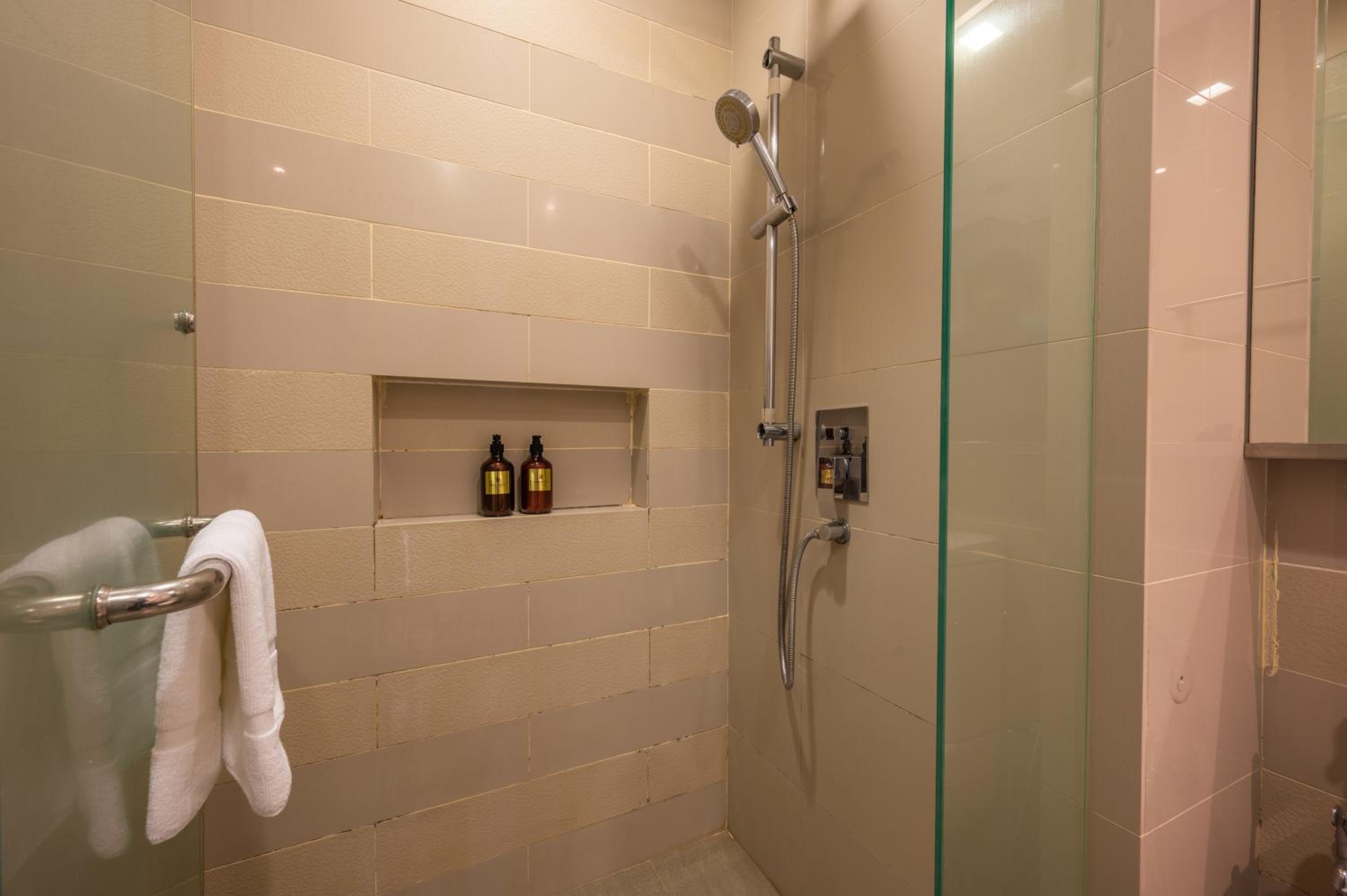 Greystone One Bukit Ceylon