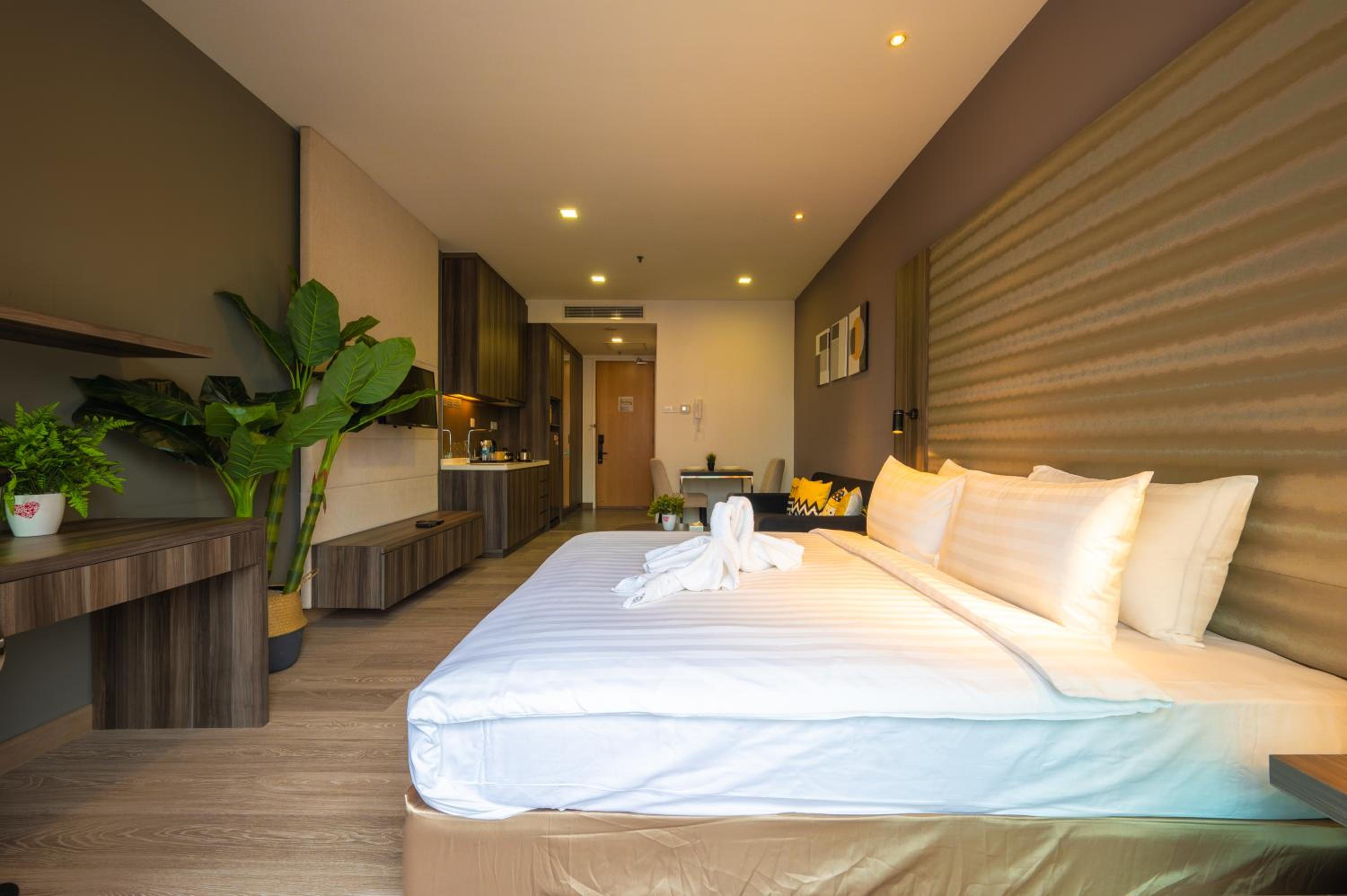 Greystone One Bukit Ceylon