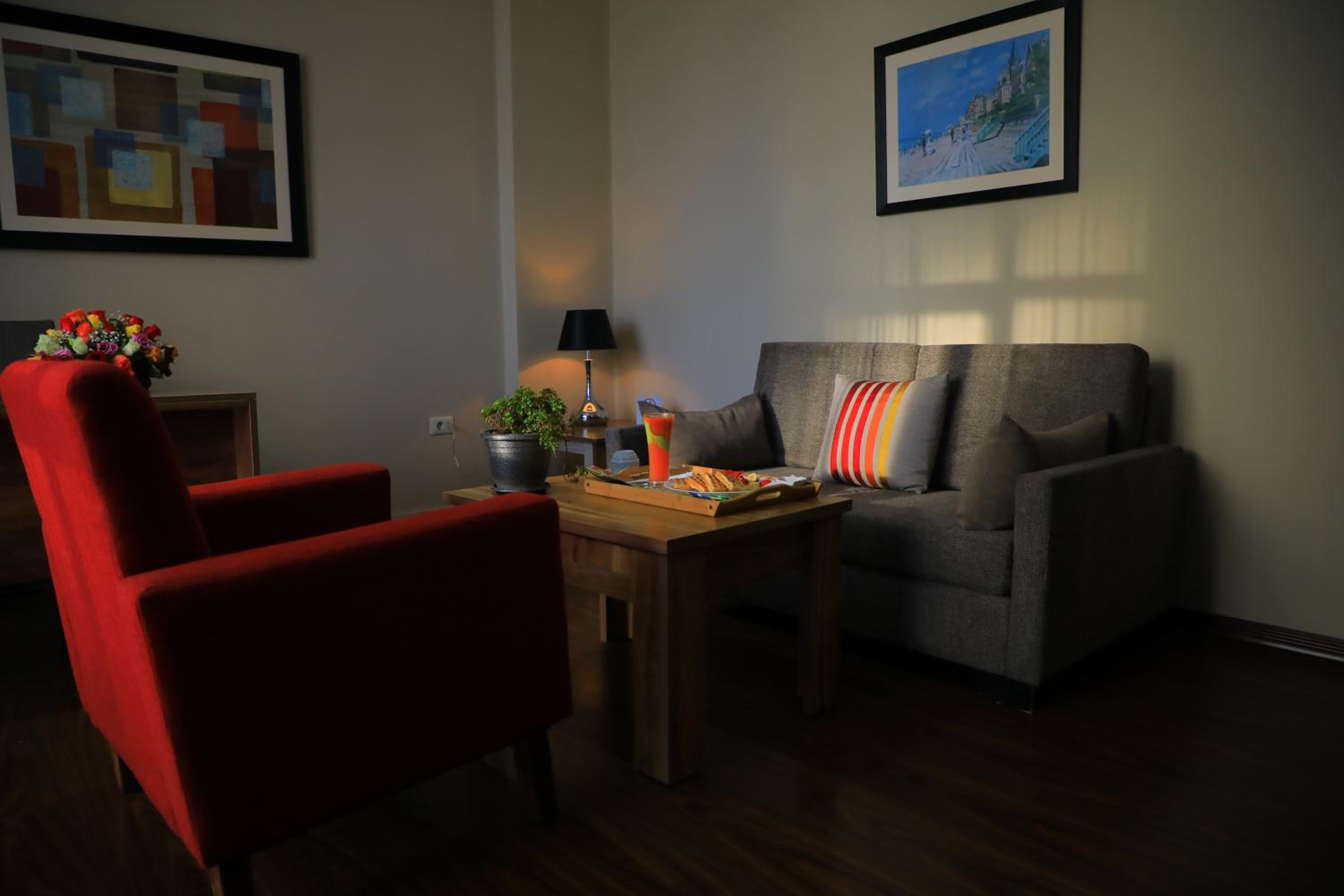 Victoria Hotel Apartment