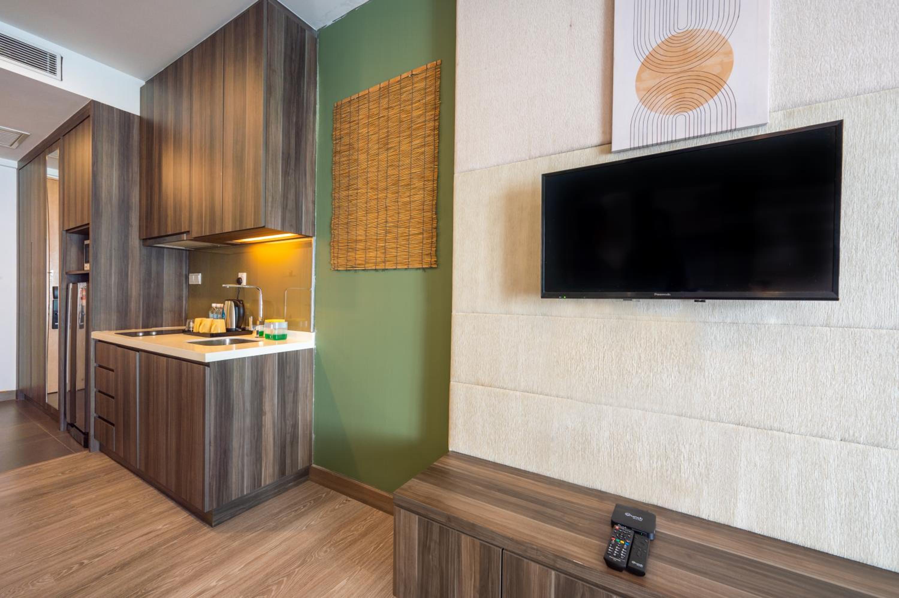 Greystone One Bukit Ceylon