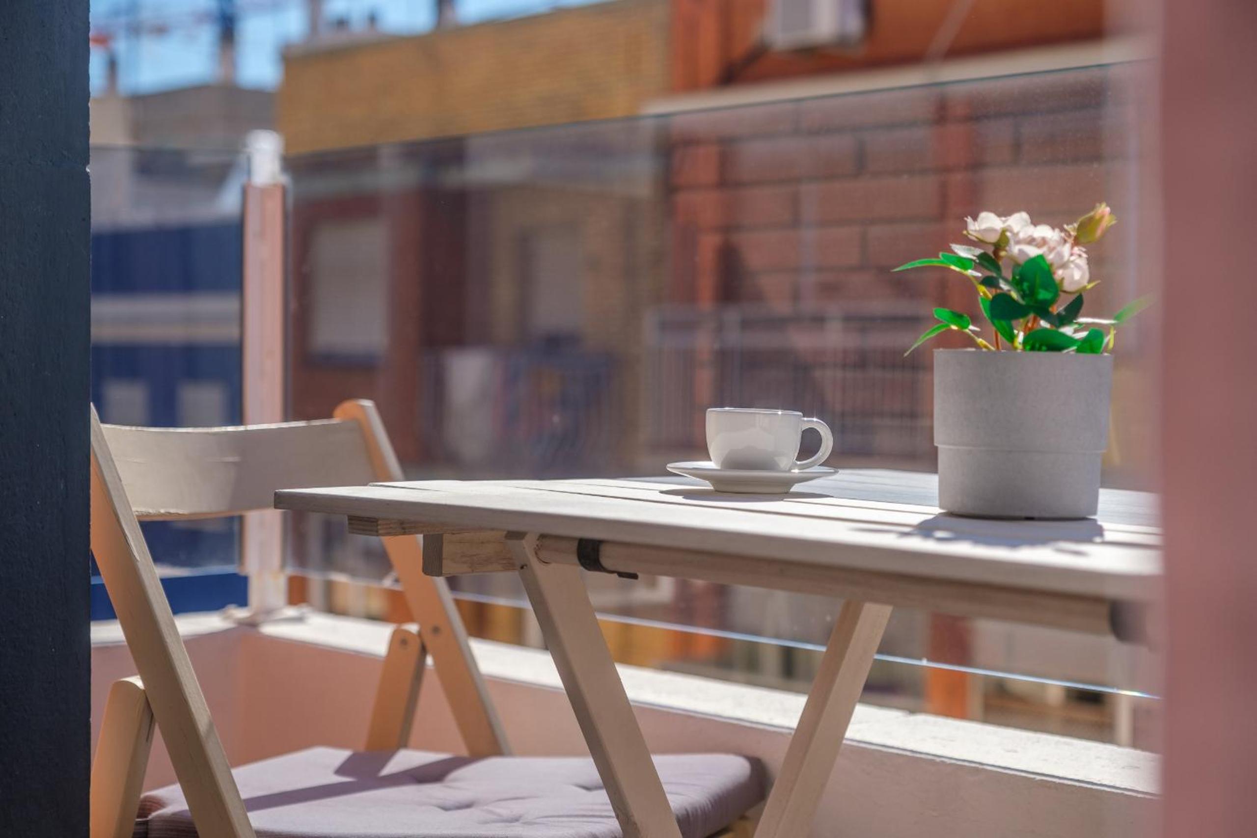 Apartamento moderno y elegante en Valencia — balance & terrace