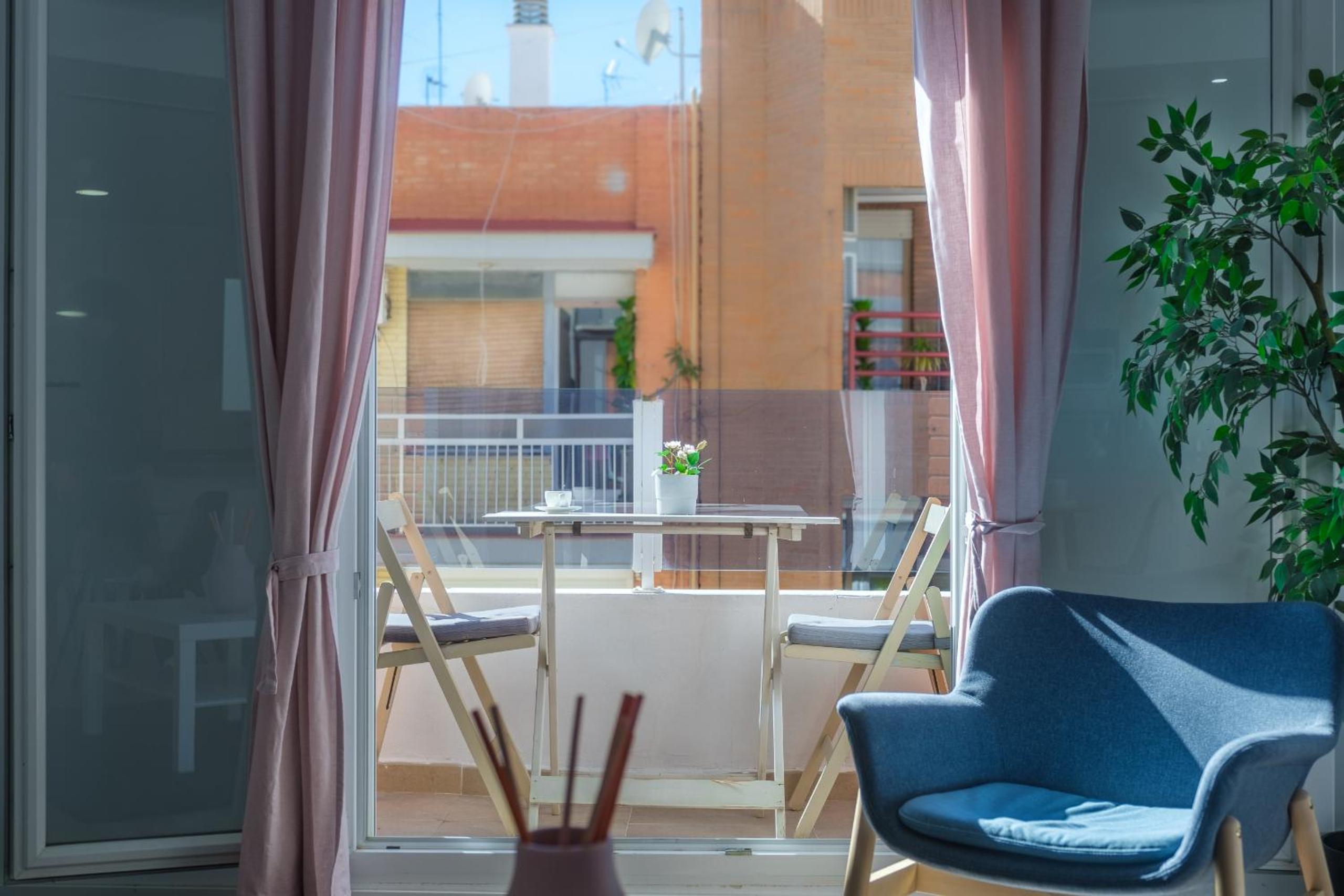 Apartamento moderno y elegante en Valencia — balance & terrace