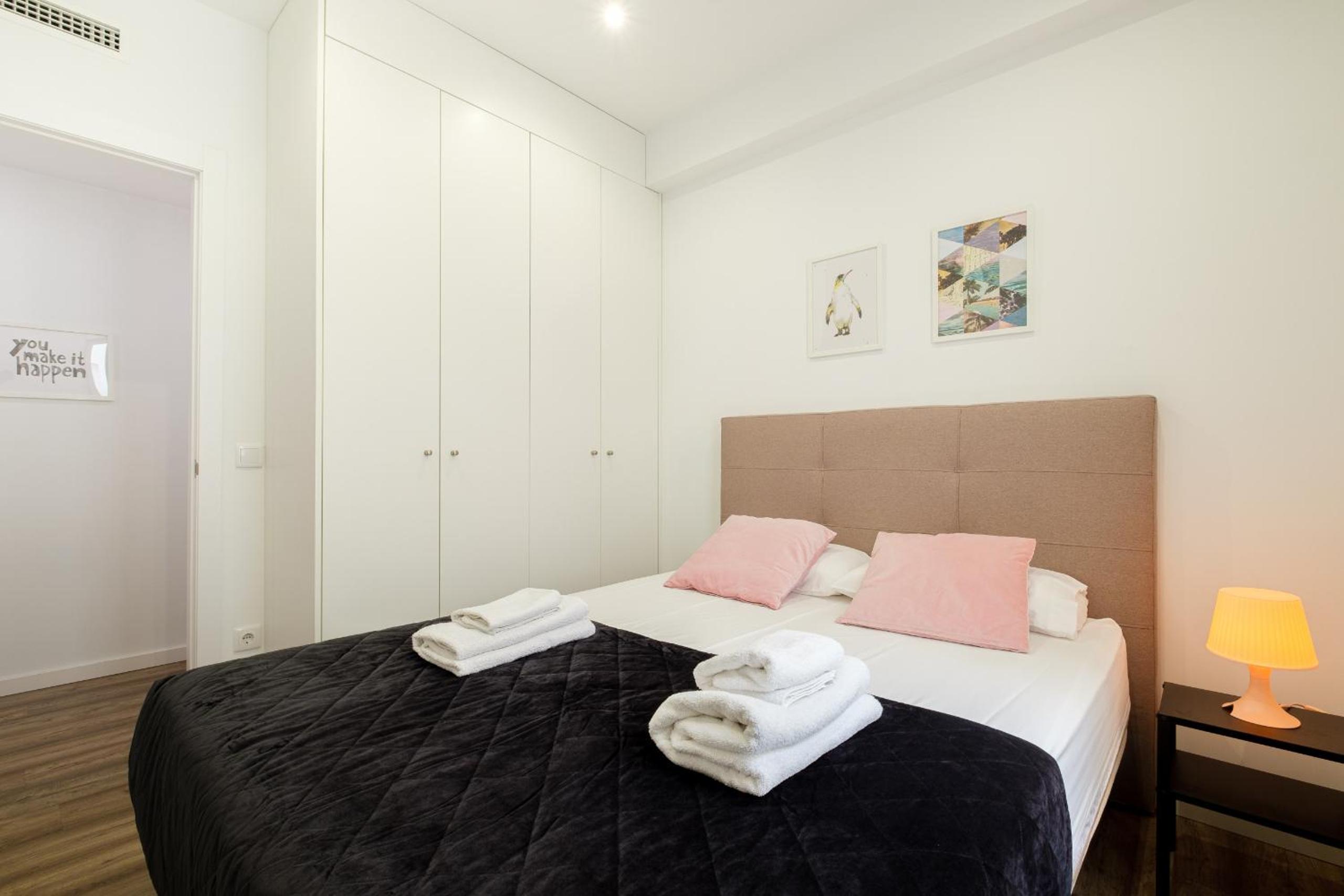 Apartamento moderno y elegante en Valencia — hotel room