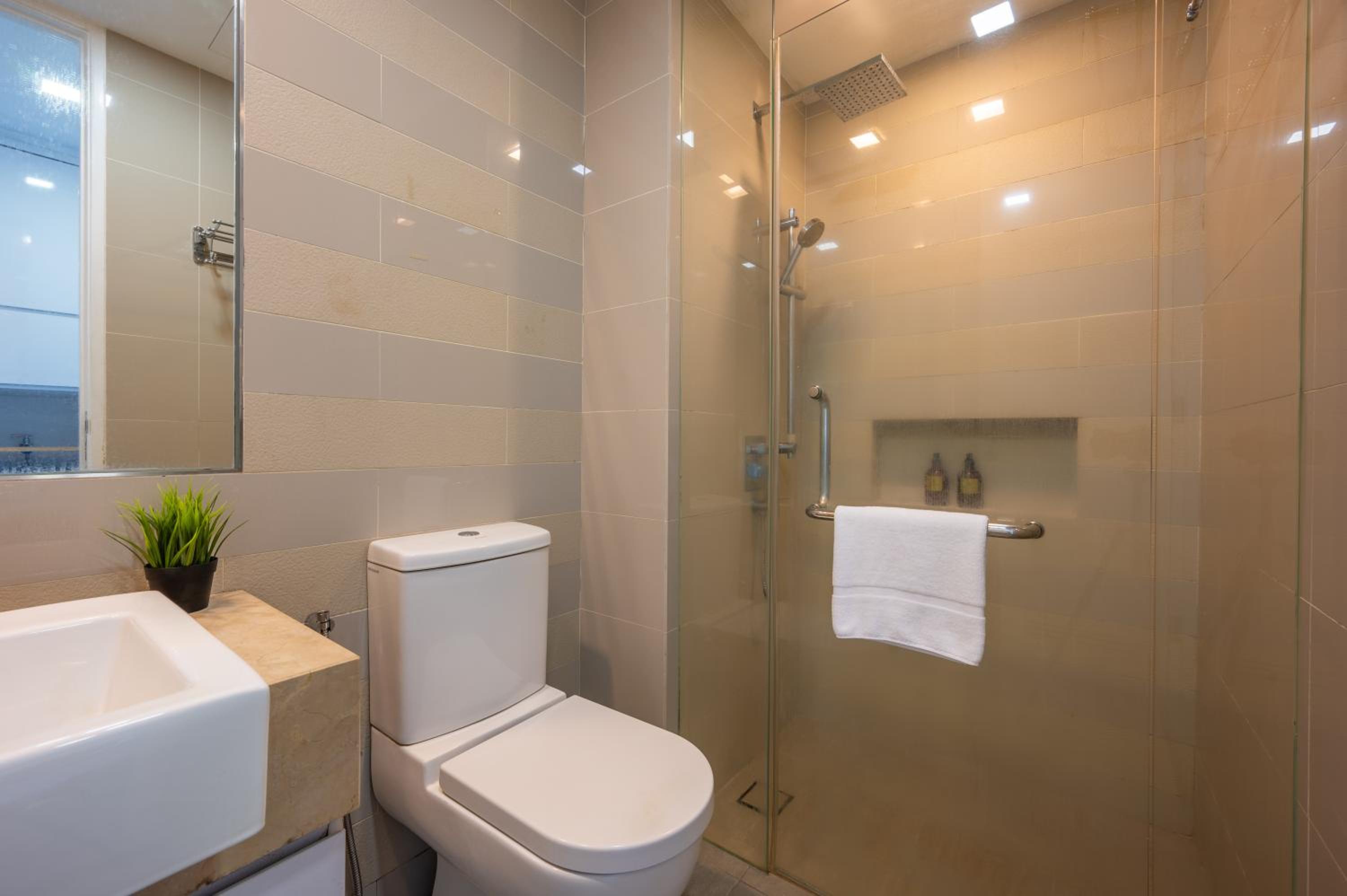 Greystone One Bukit Ceylon