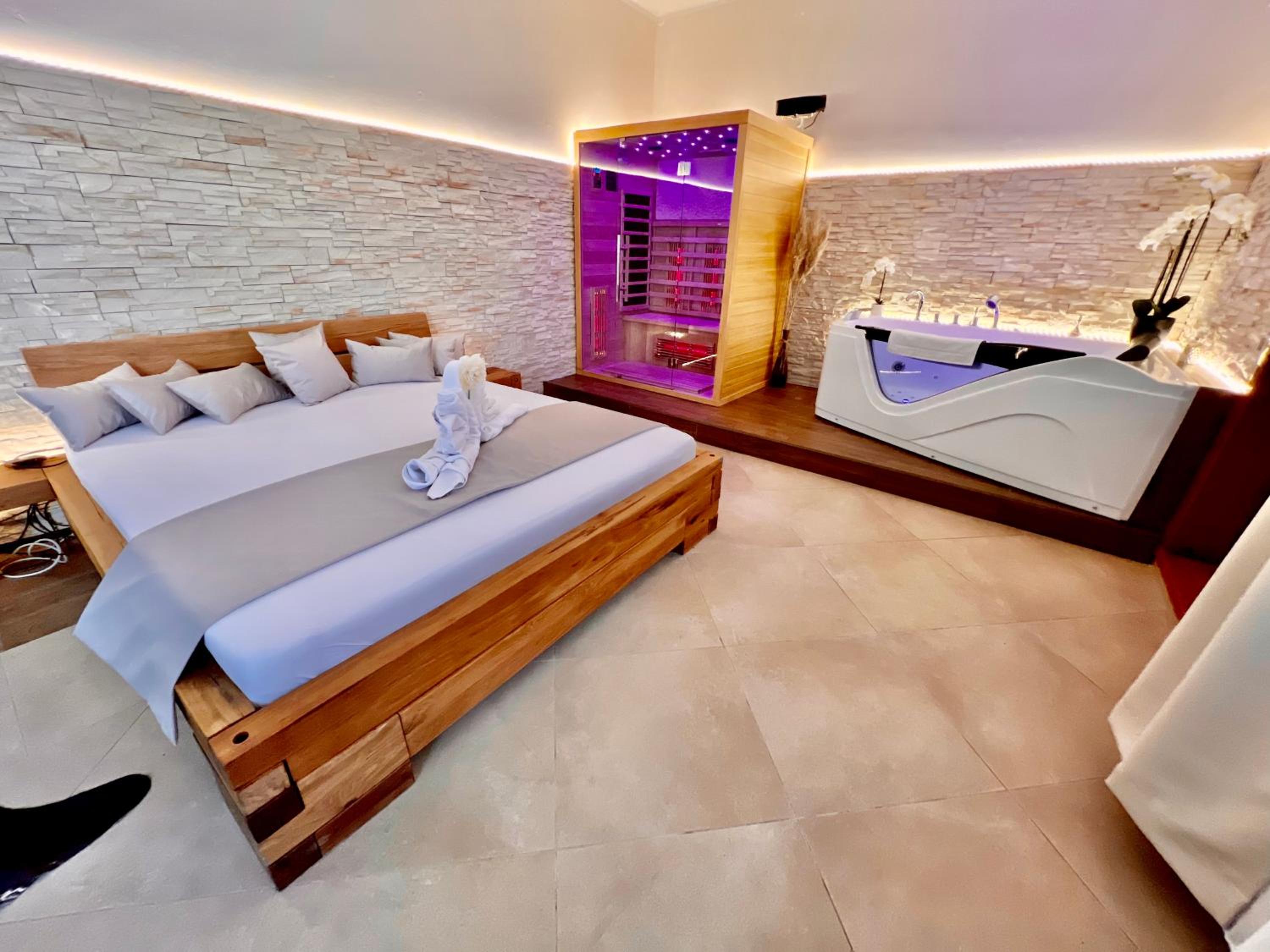 BIRDIE Pension & Wellness