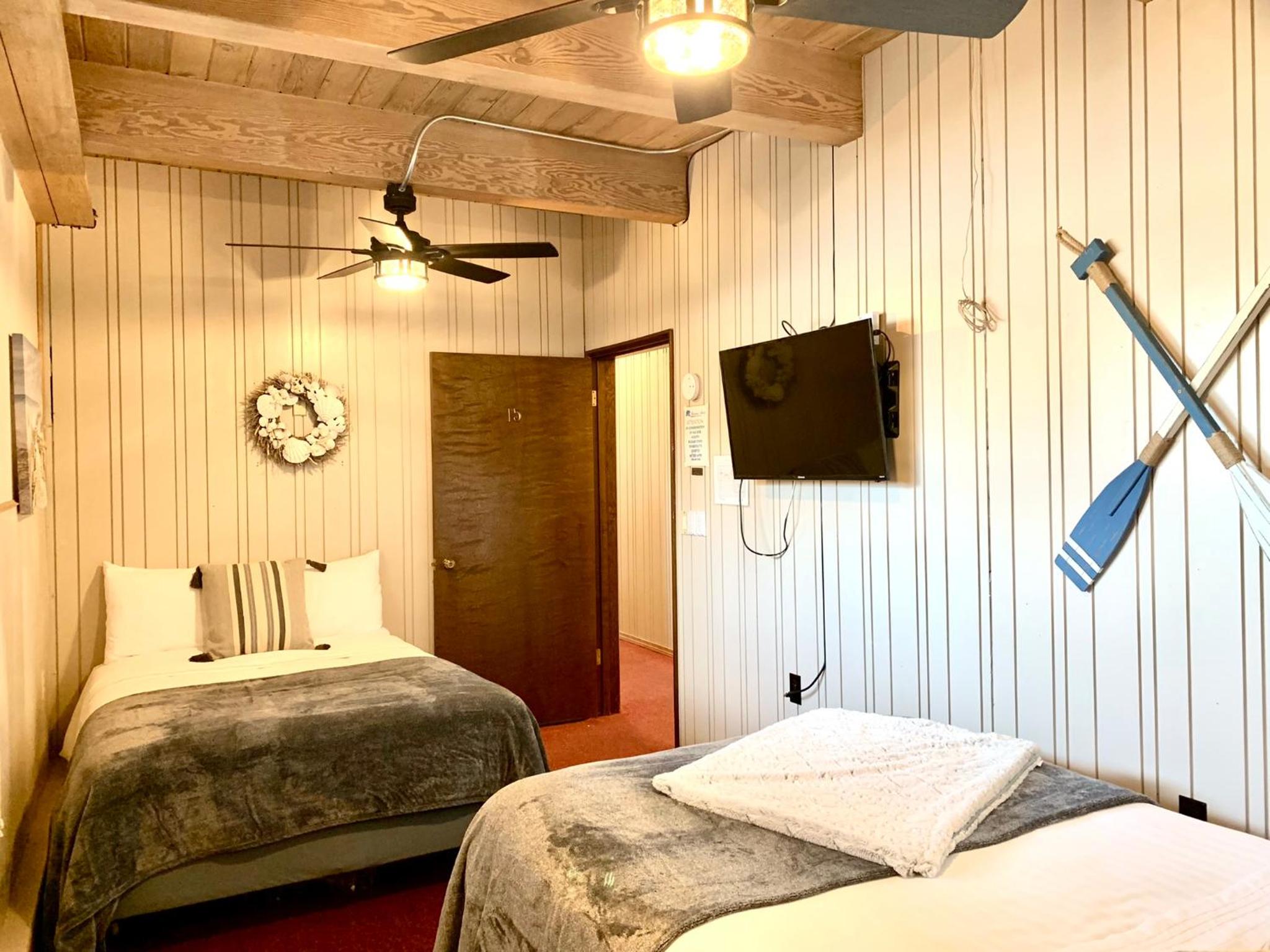 Breakers Boutique Inn