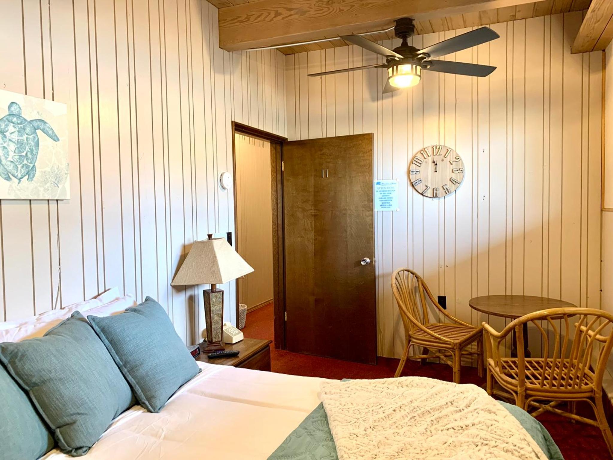 Breakers Boutique Inn