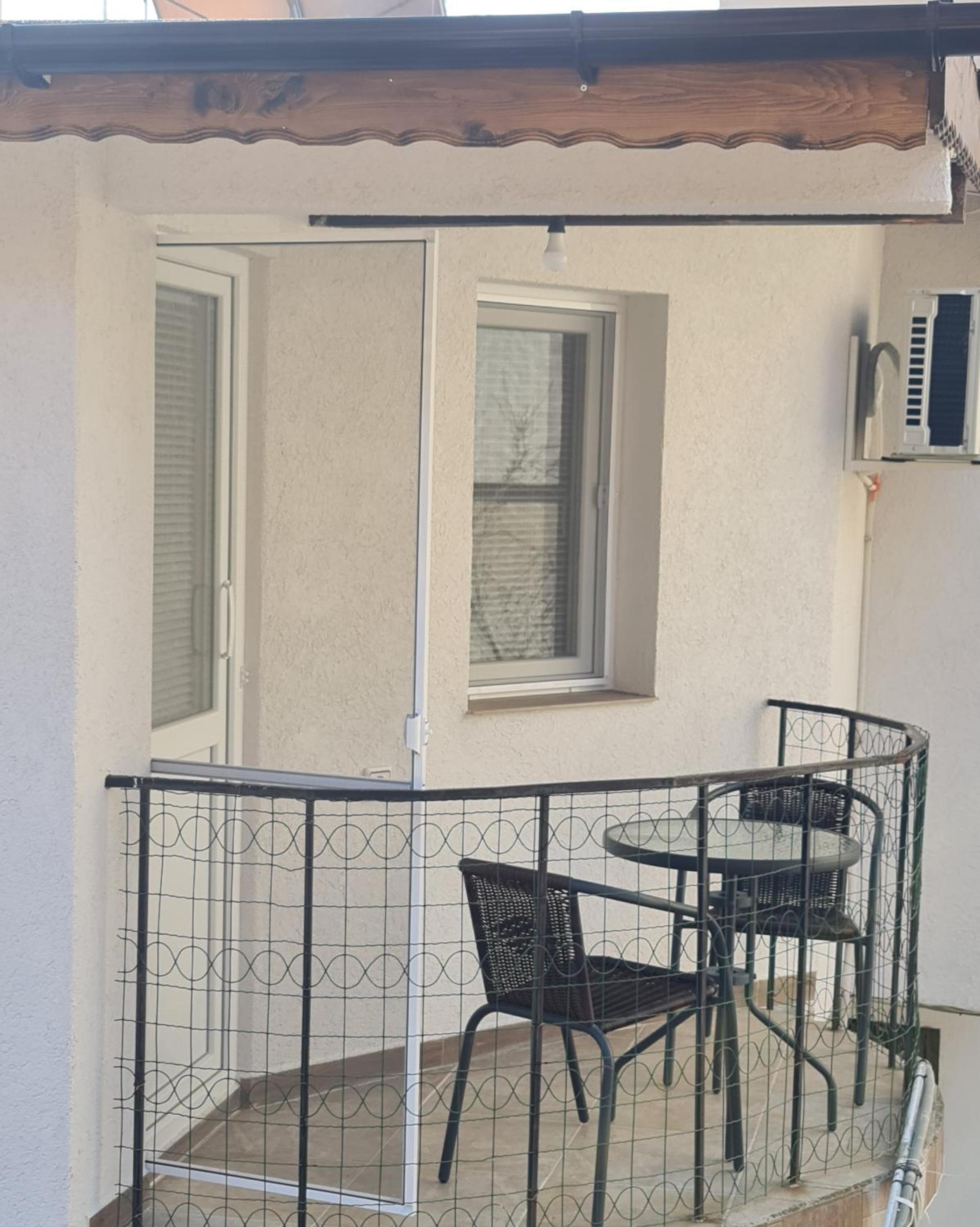 Fema Guest House