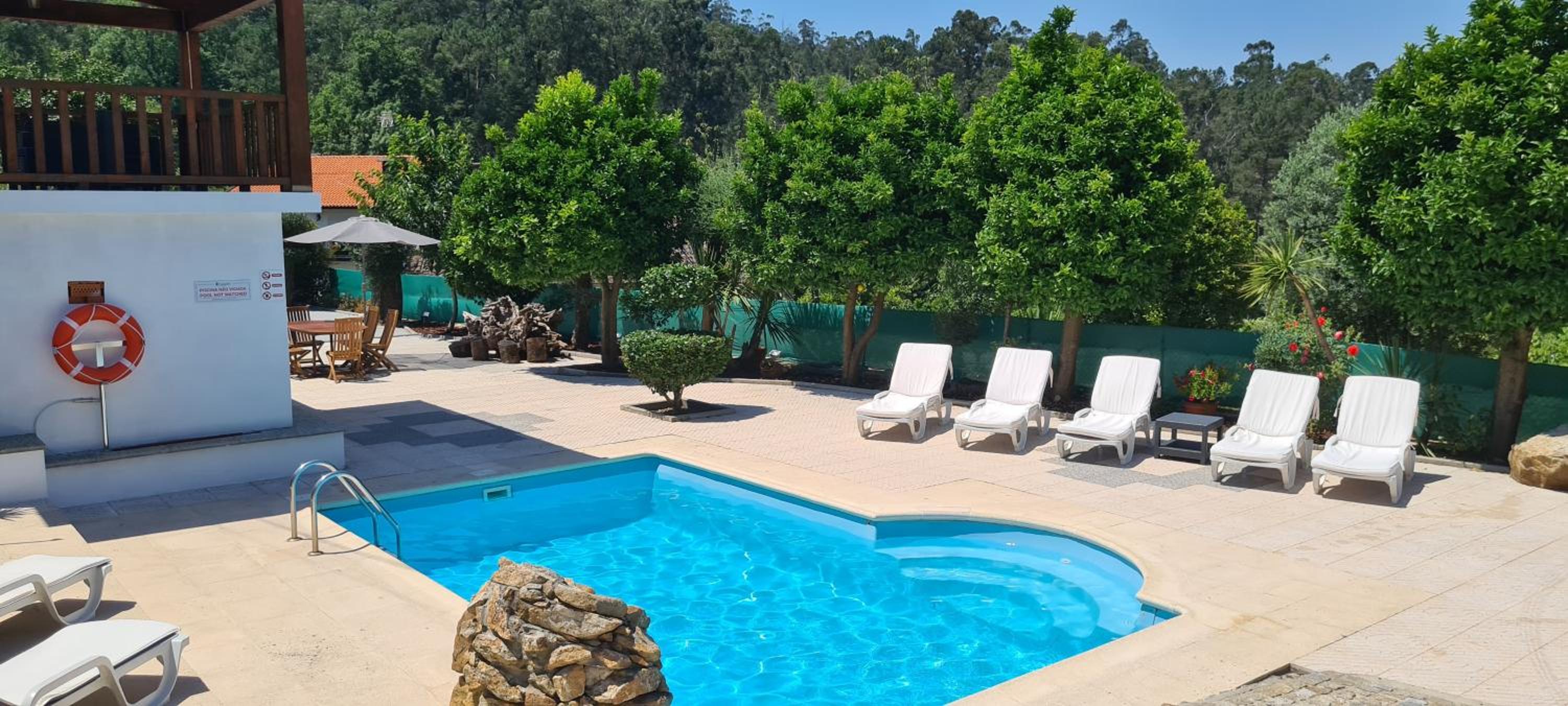 Beautiful detached villa with private pool, Fibre Wi-fi, garden, games room & BBQ view 5
