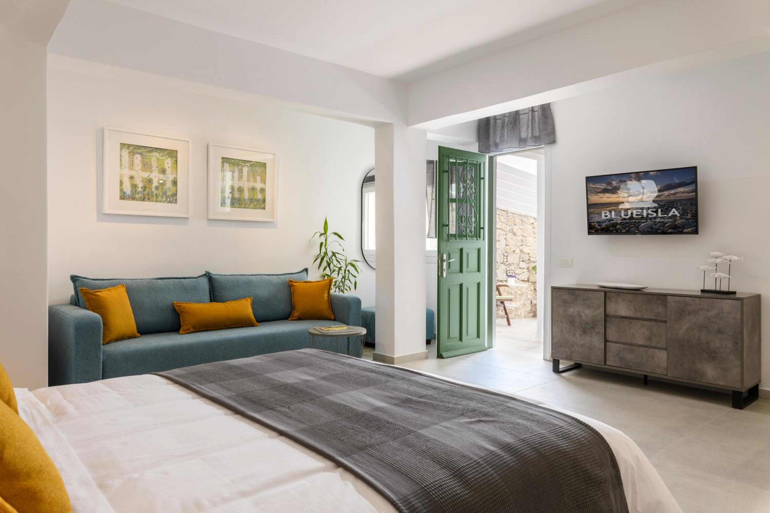 Blueisla GREY Studio Town Mykonos view 5