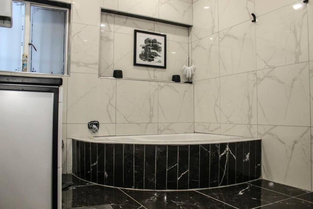 Semeni Asante Guesthouse