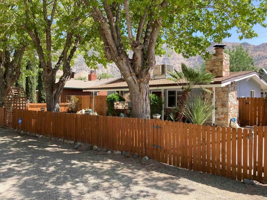 Kernville - walk to River Kern & Downtown