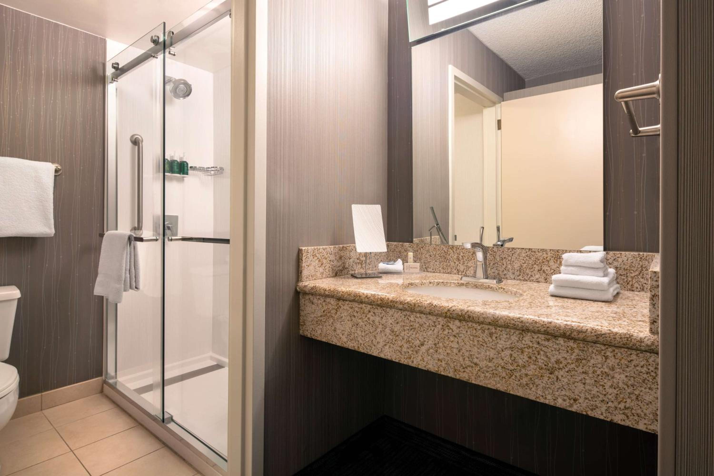 Camarillo Vacations - Sonesta Select Camarillo - Property Image 1
