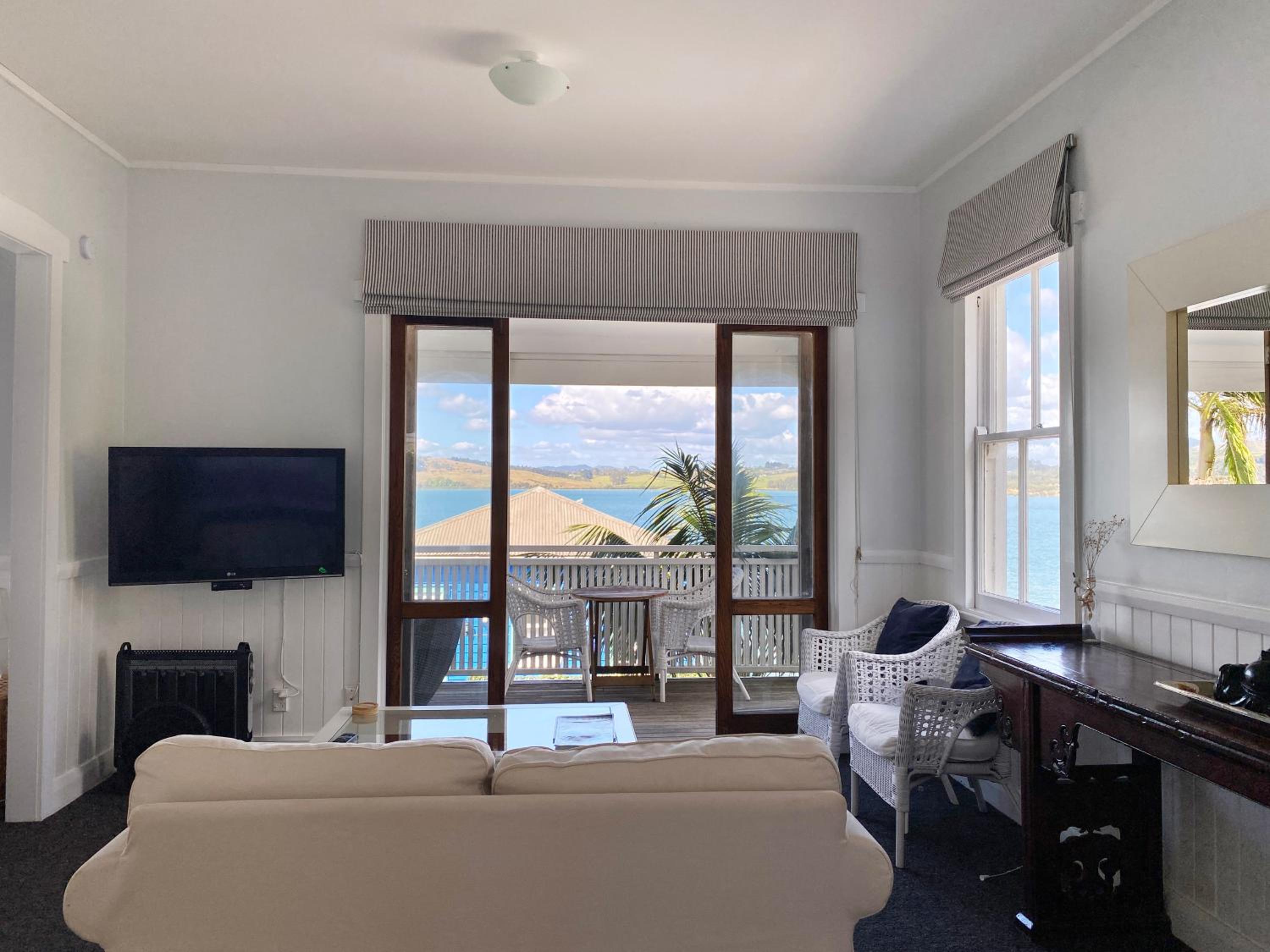 Mangonui Waterfront Apartments
