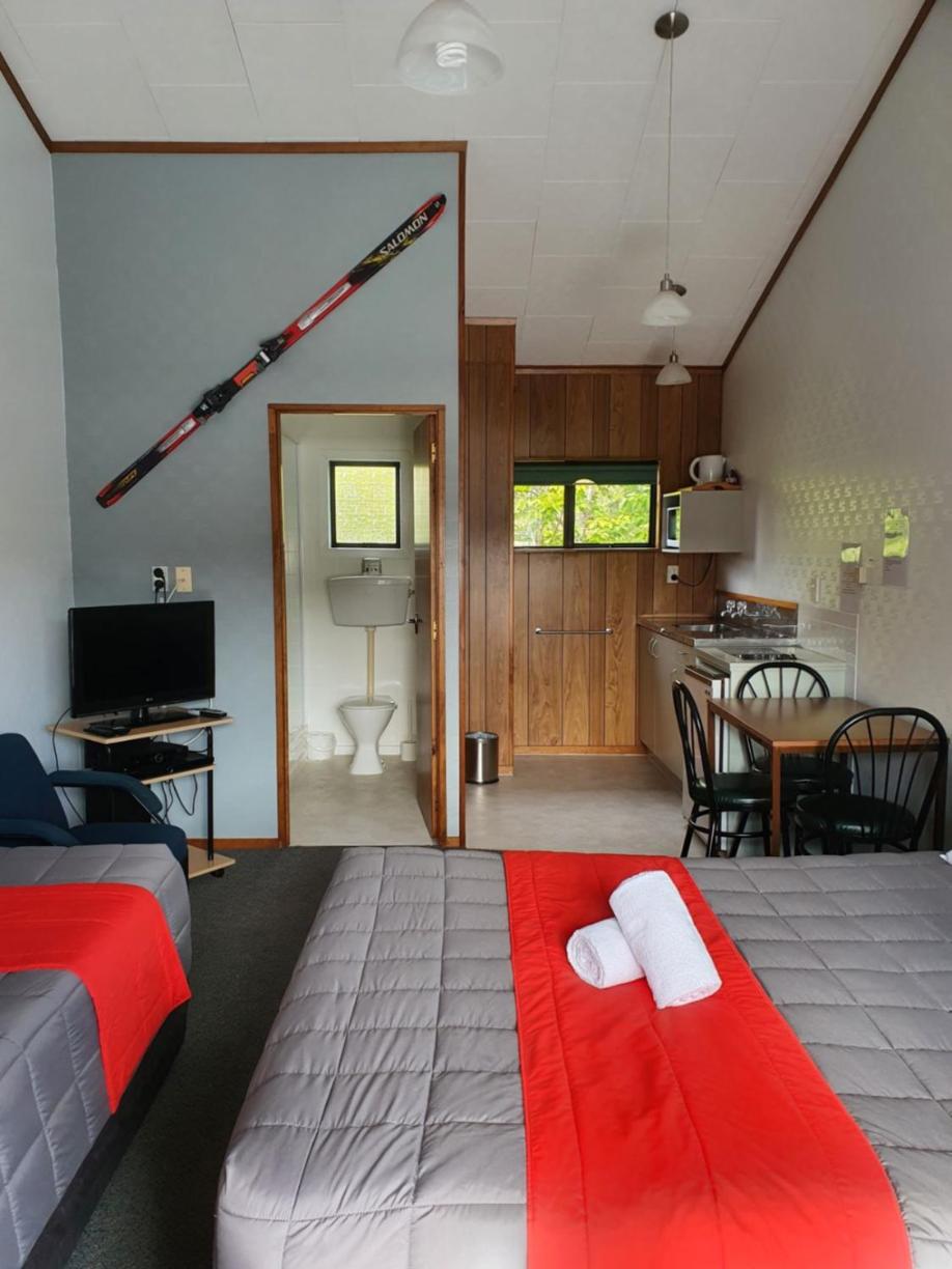 Ohakune Court Motel view 3