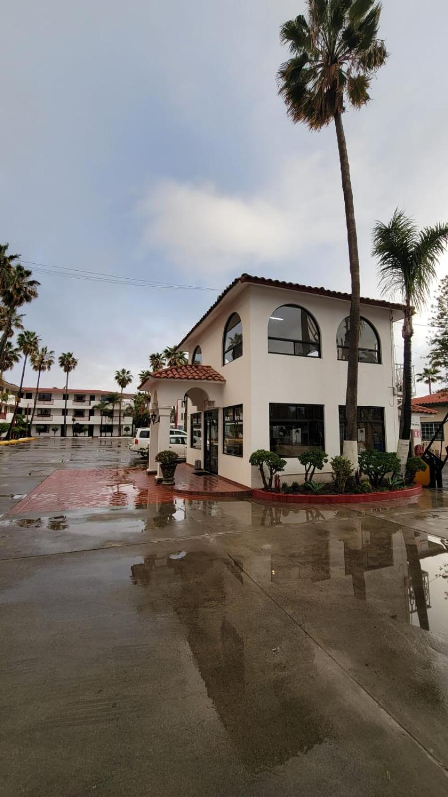 Ensenada Vacations - Hotel Paraiso Las Palmas - Property Image 2