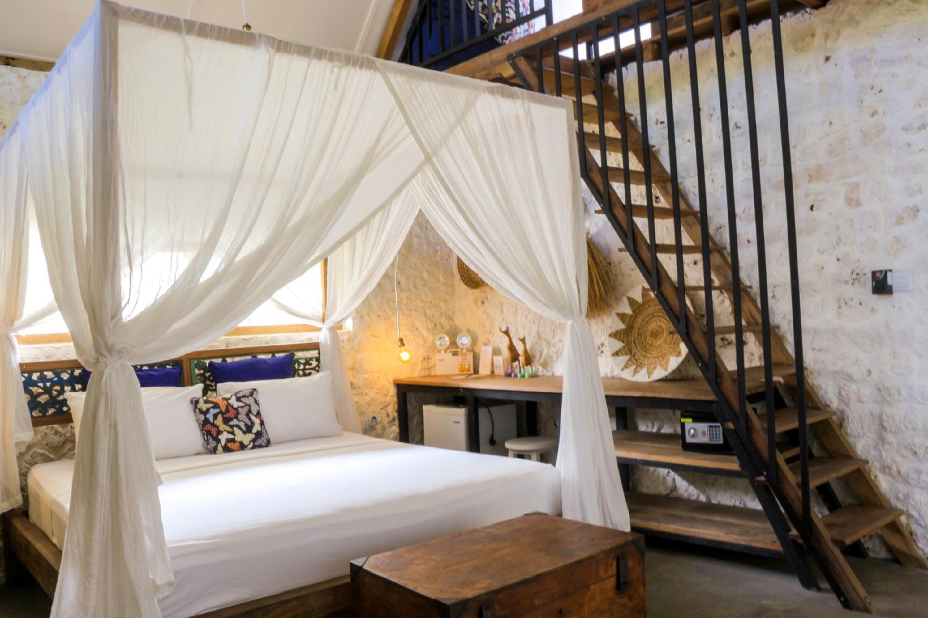 Chanteak Bali - Stone House 3 view 5