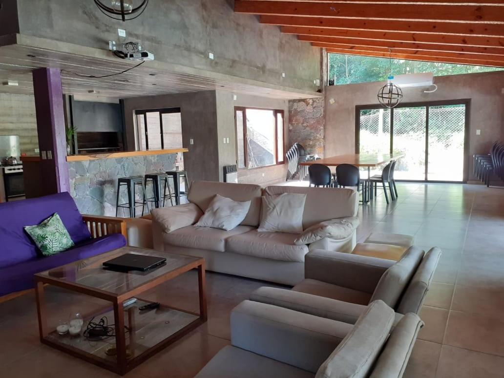 Hermosa casa con pileta asador patio de fuego