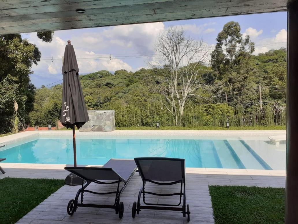 Hermosa casa con pileta asador patio de fuego