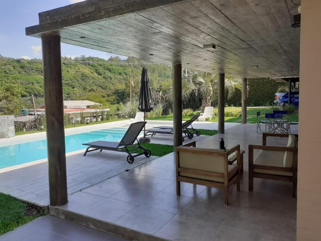 Hermosa casa con pileta asador patio de fuego
