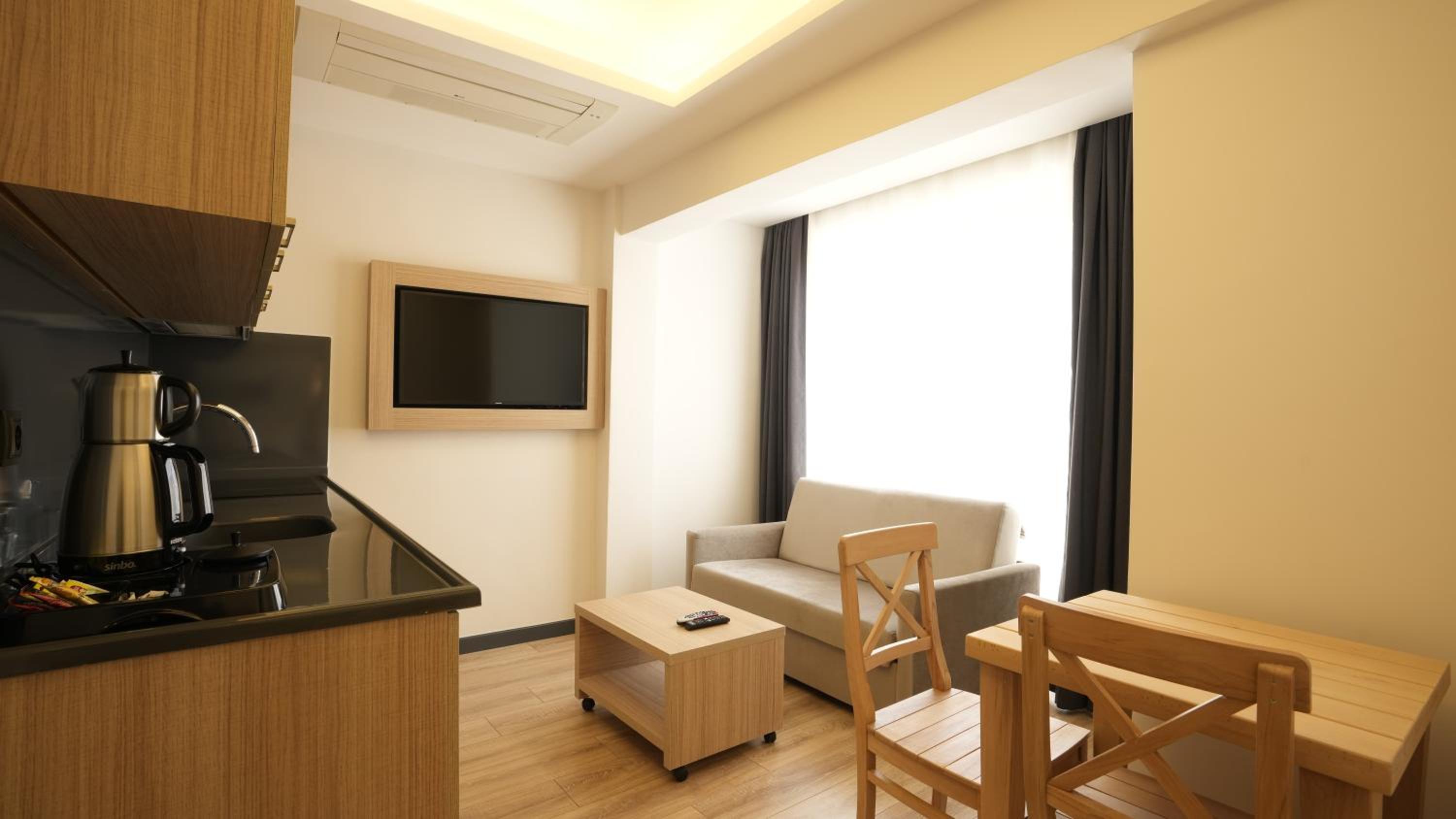 Alesta Seaside Residence - Image 10