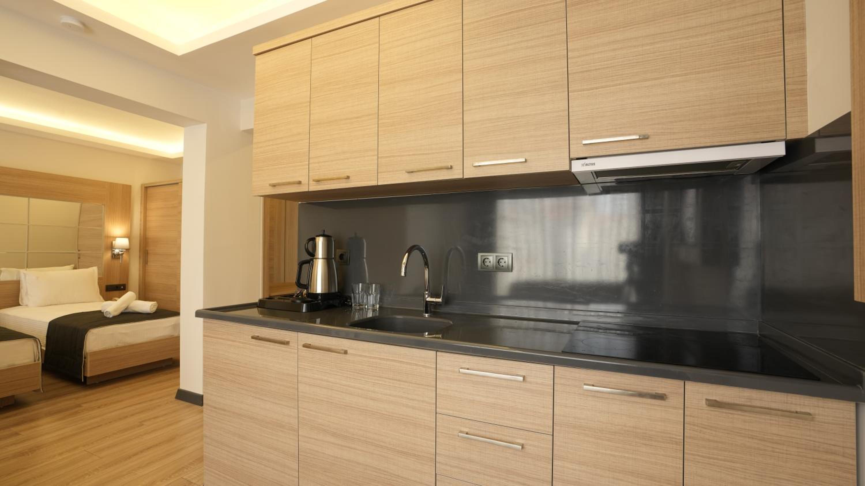 Alesta Seaside Residence - Image 11