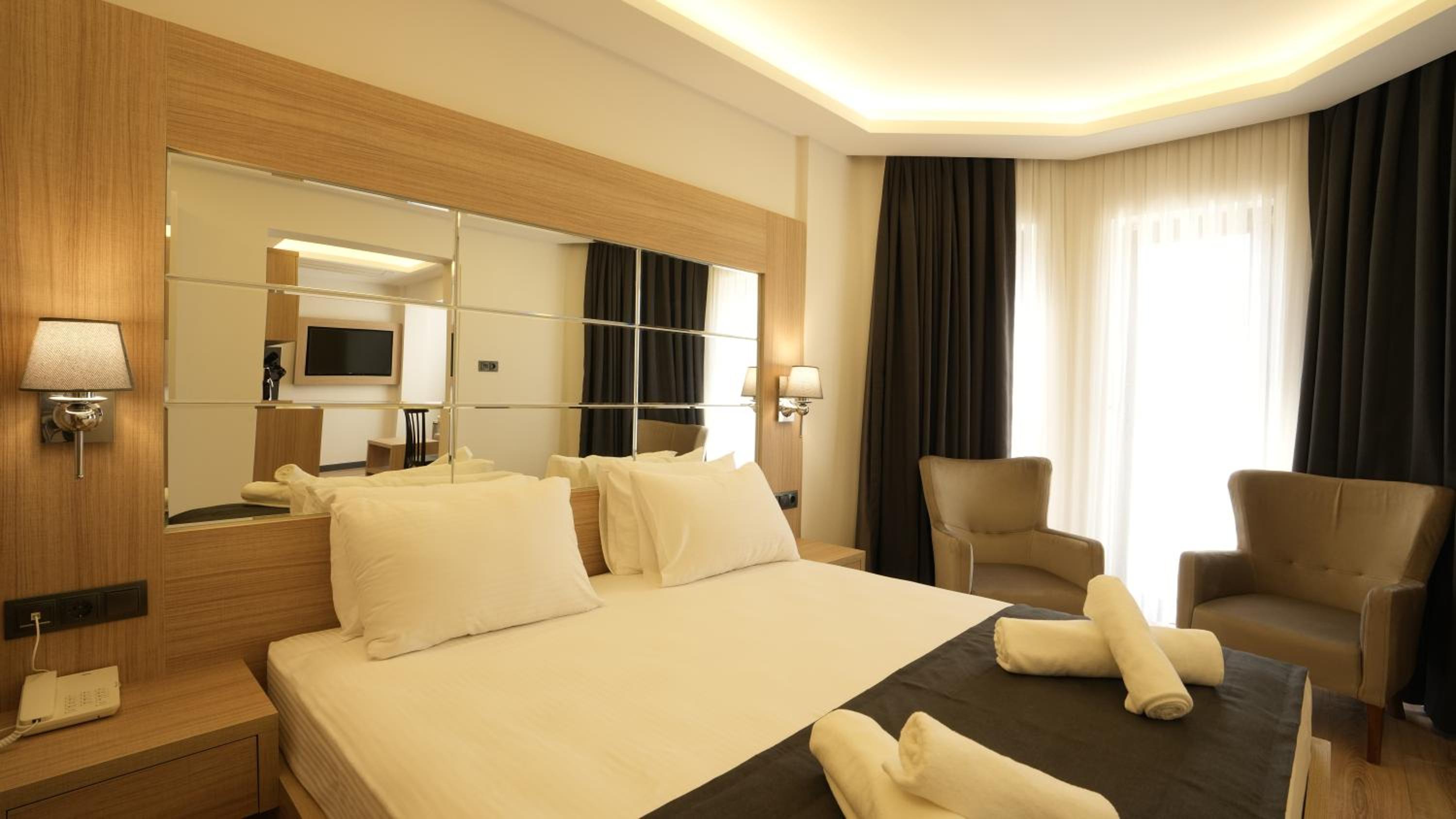 Alesta Seaside Residence - Image 12