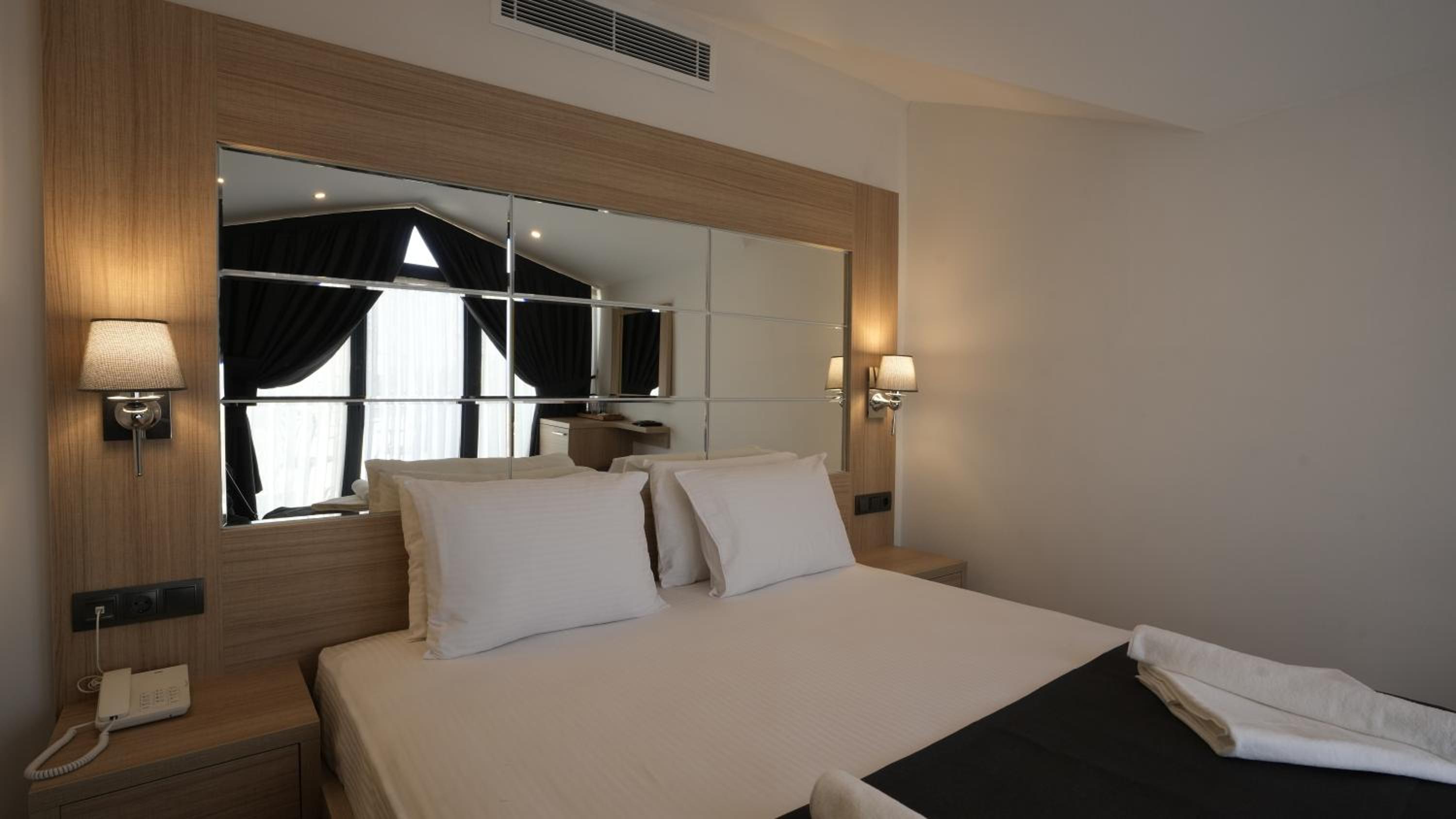 Alesta Seaside Residence - Image 58