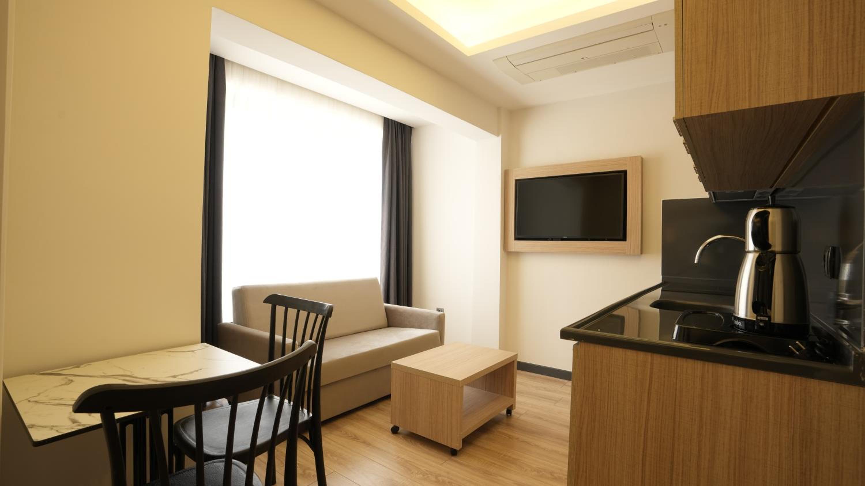 Alesta Seaside Residence - Image 44
