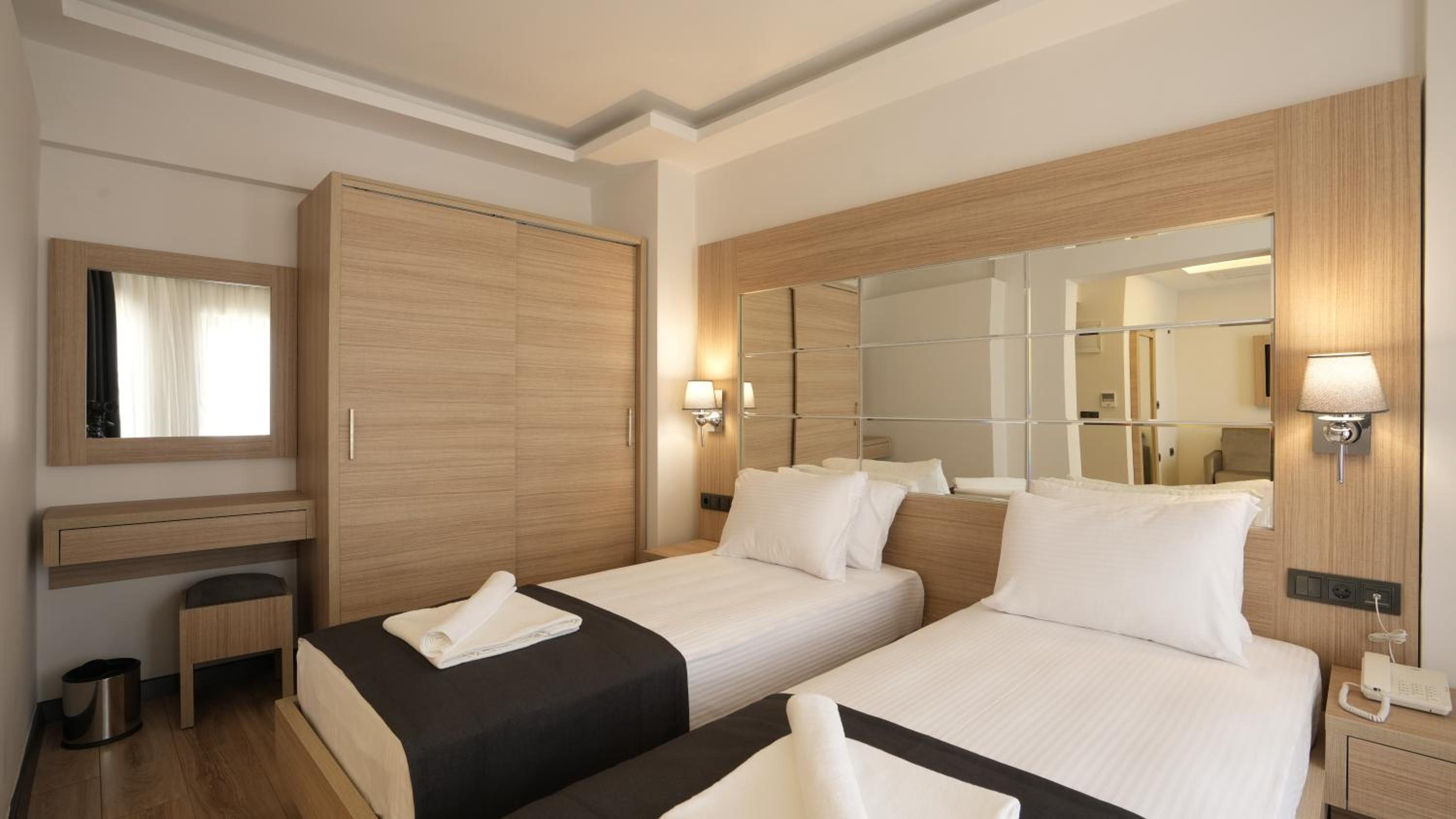 Alesta Seaside Residence - Image 45