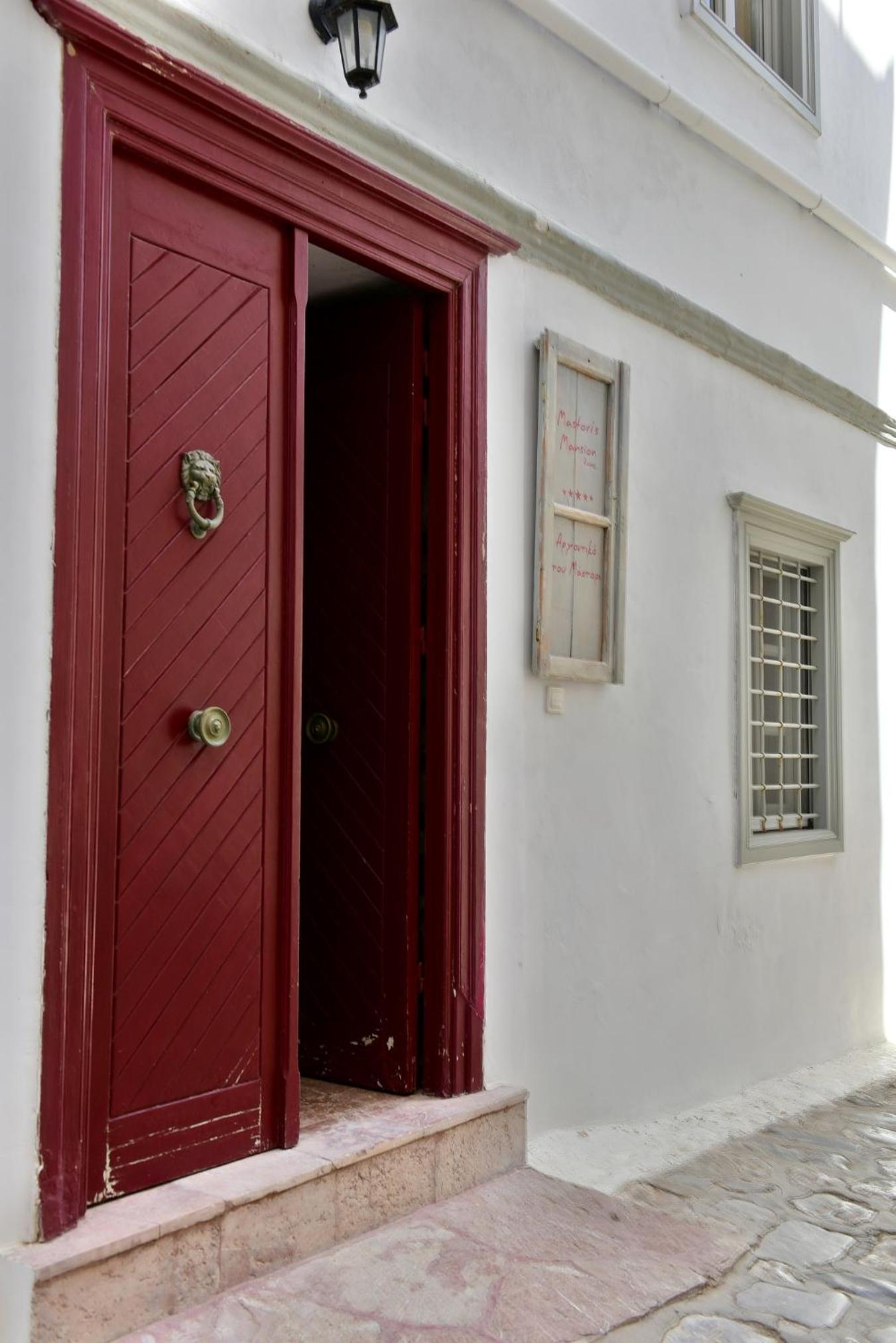 Mastoris Mansion