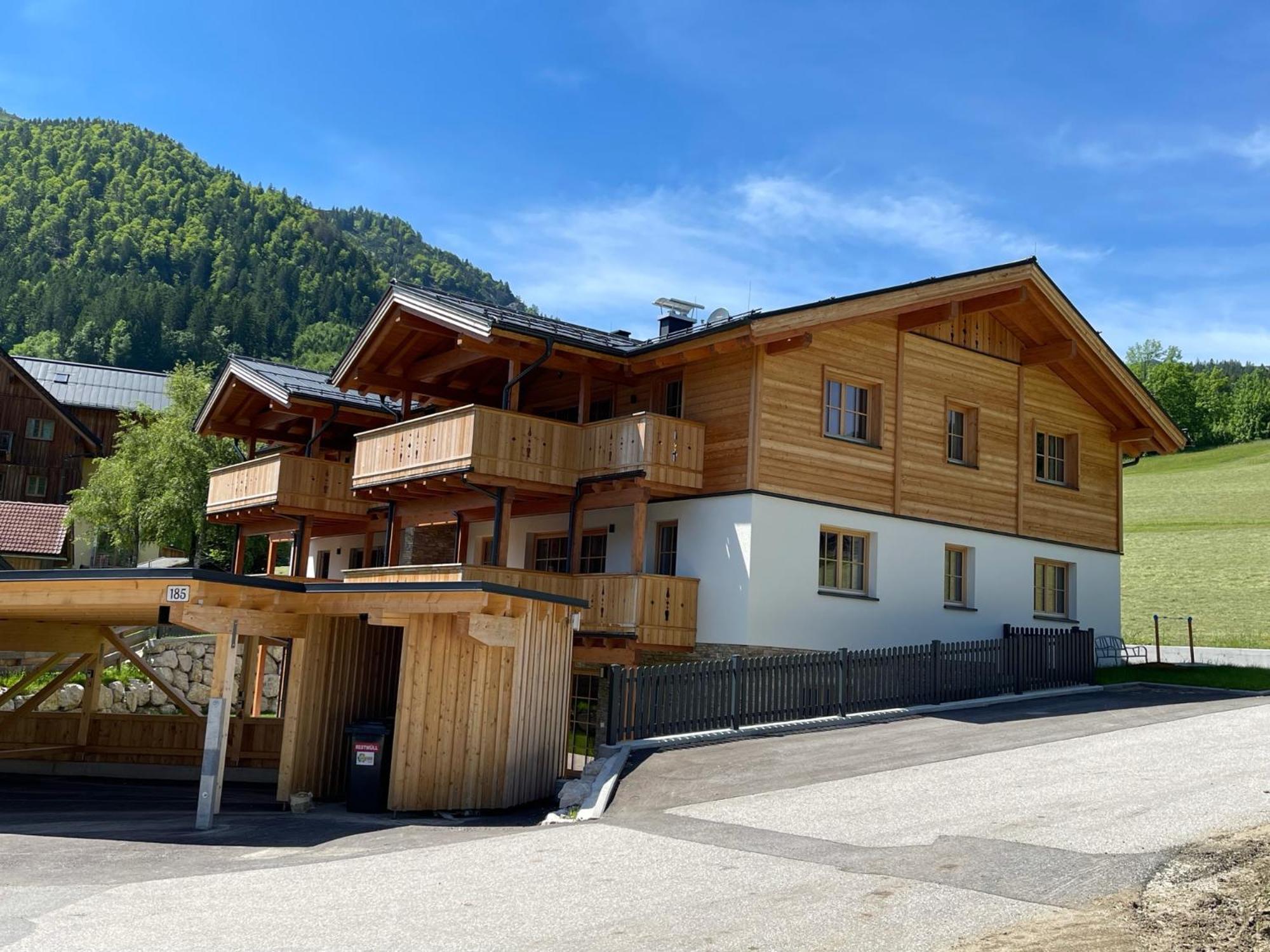 Dachstein West Apartments
