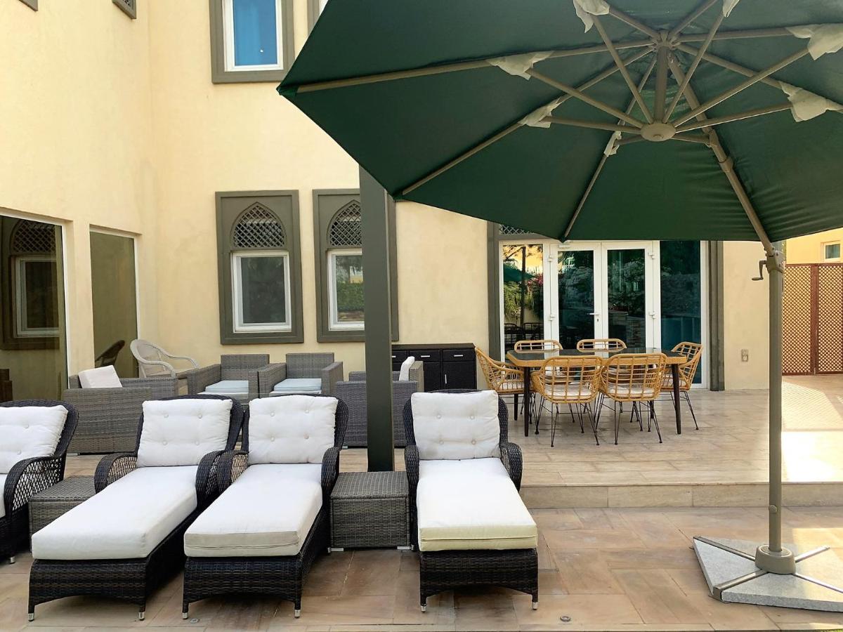Dubai Marina Villa up 20 guest huge Private Pool