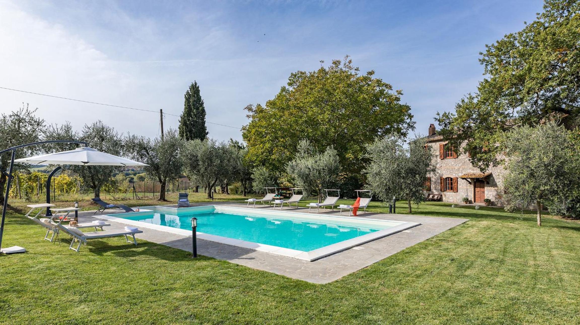 CASALE LE TRE QUERCE 8&1, Emma Villas view 4