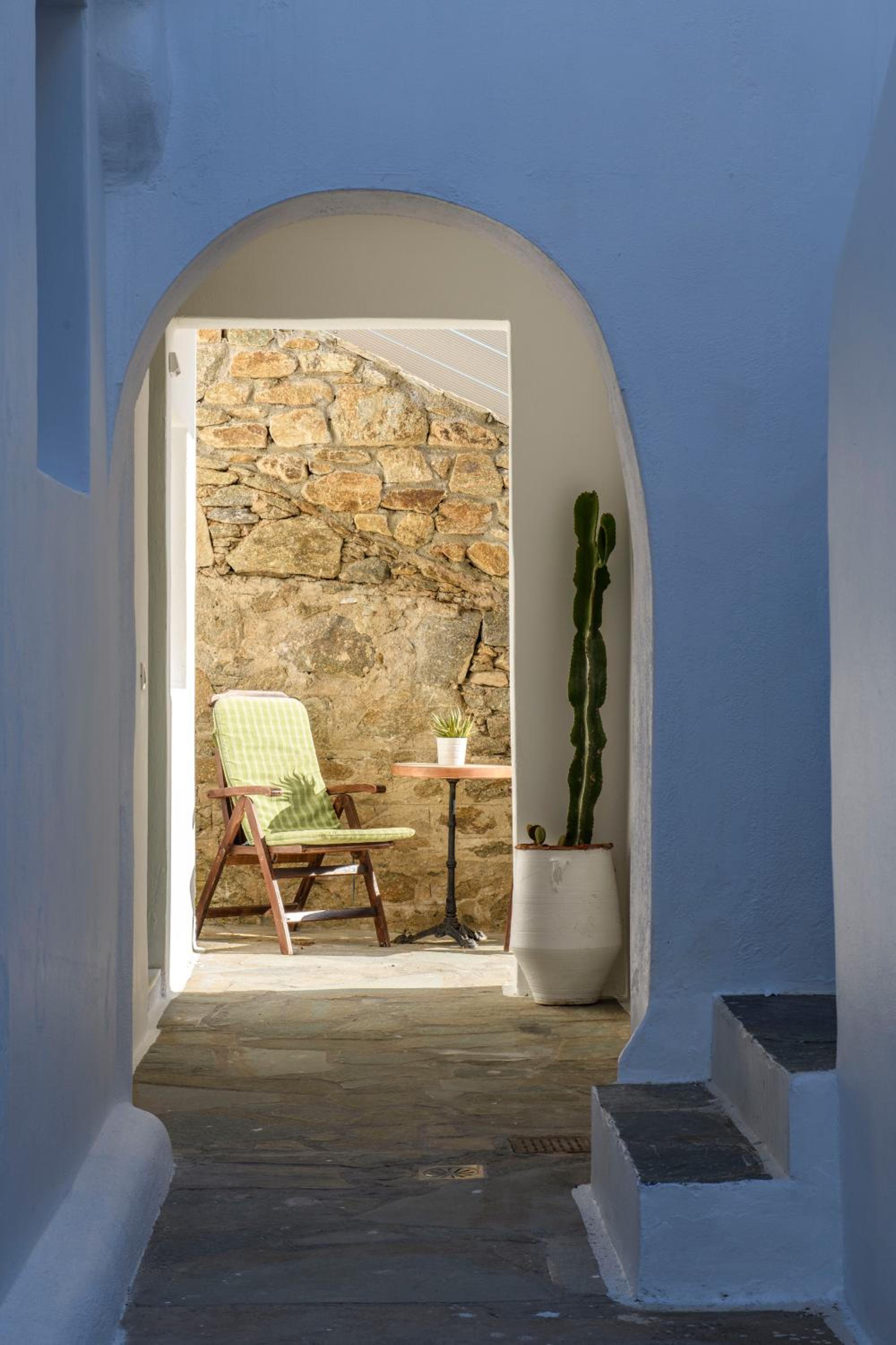 Blueisla GREY Studio Town Mykonos view 4