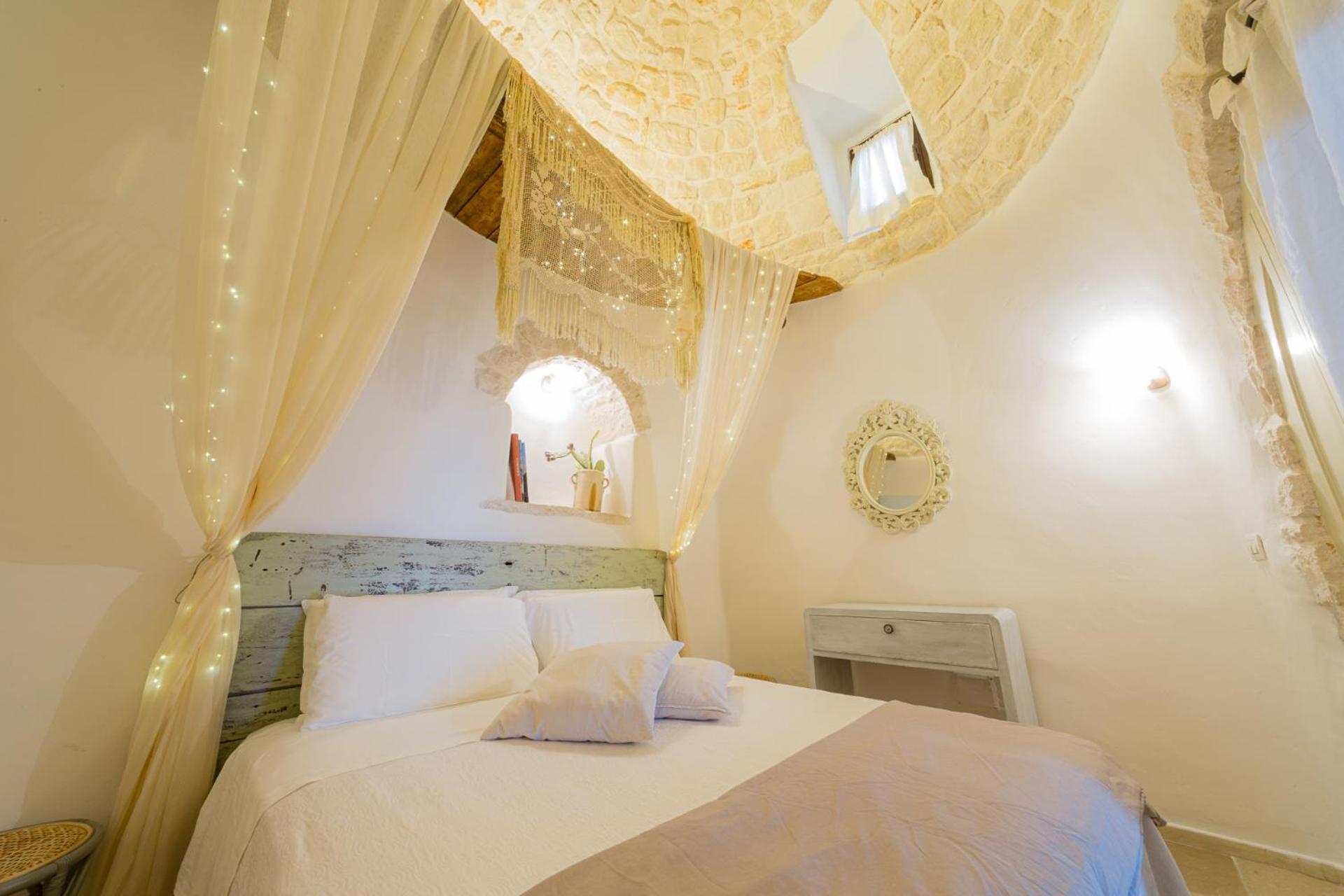 Trullo Love view 4