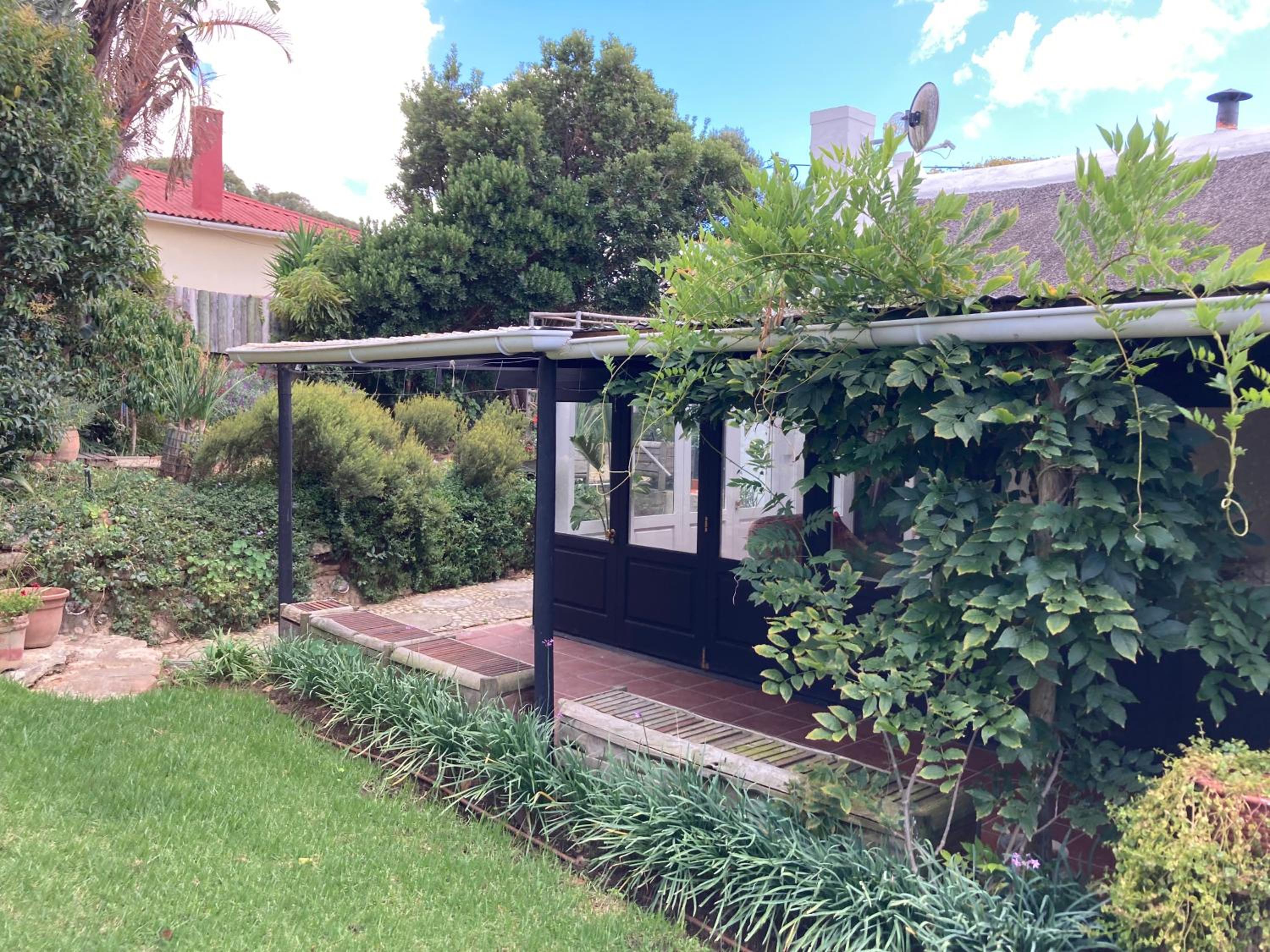 Carneddie Cottage - main