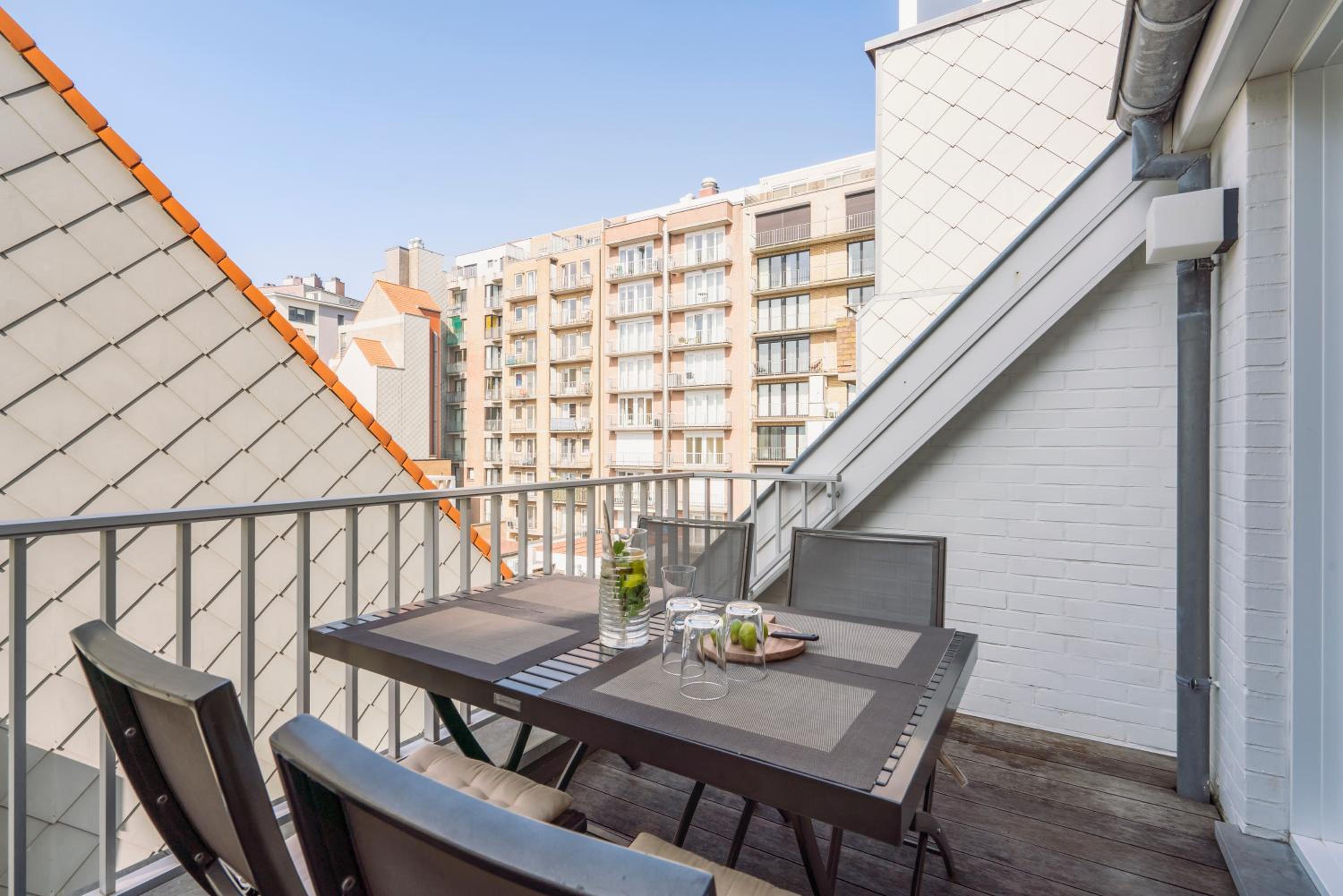 Duplex apartment with terrace - next to the beach view 4