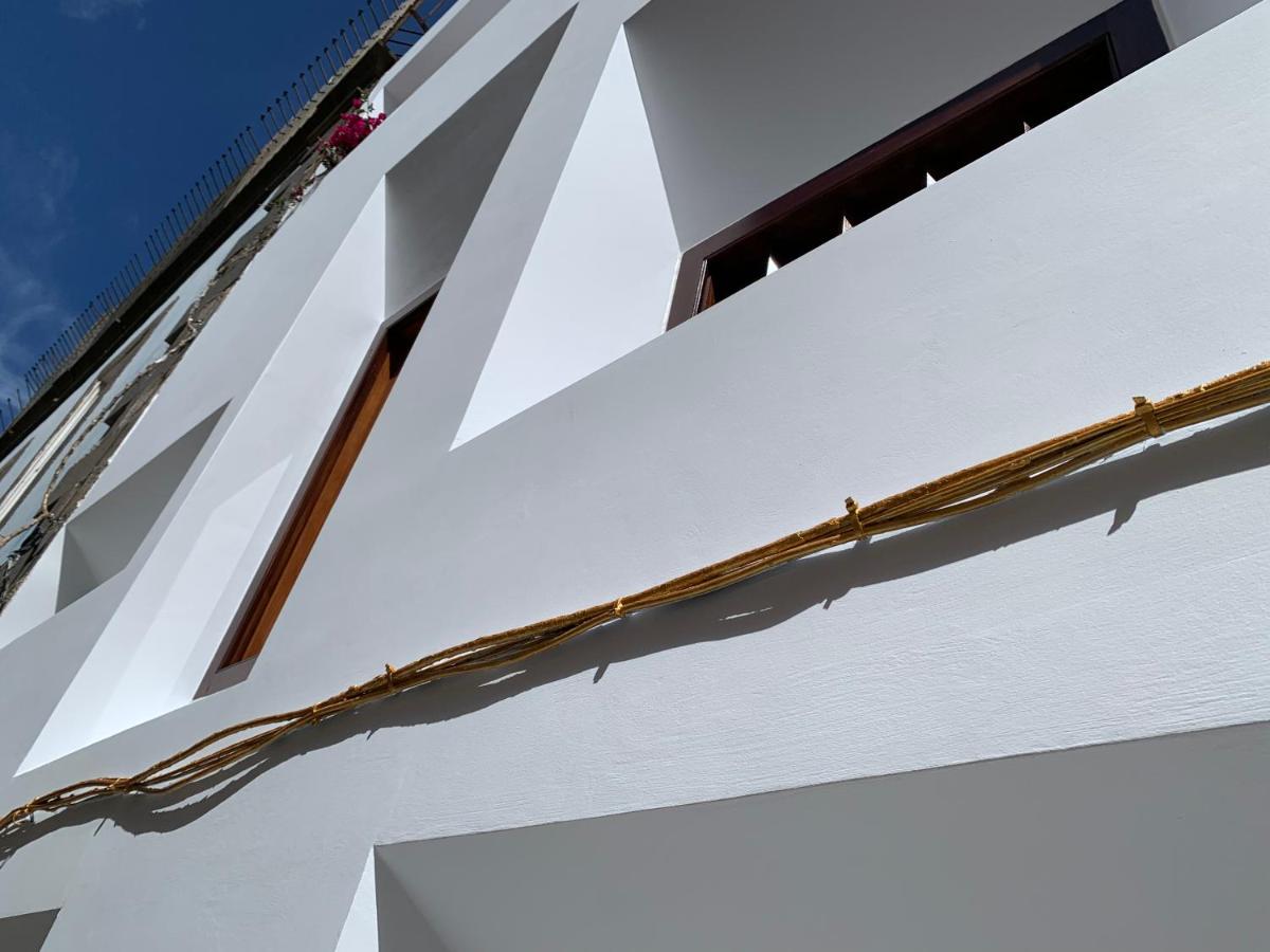 Photo 64