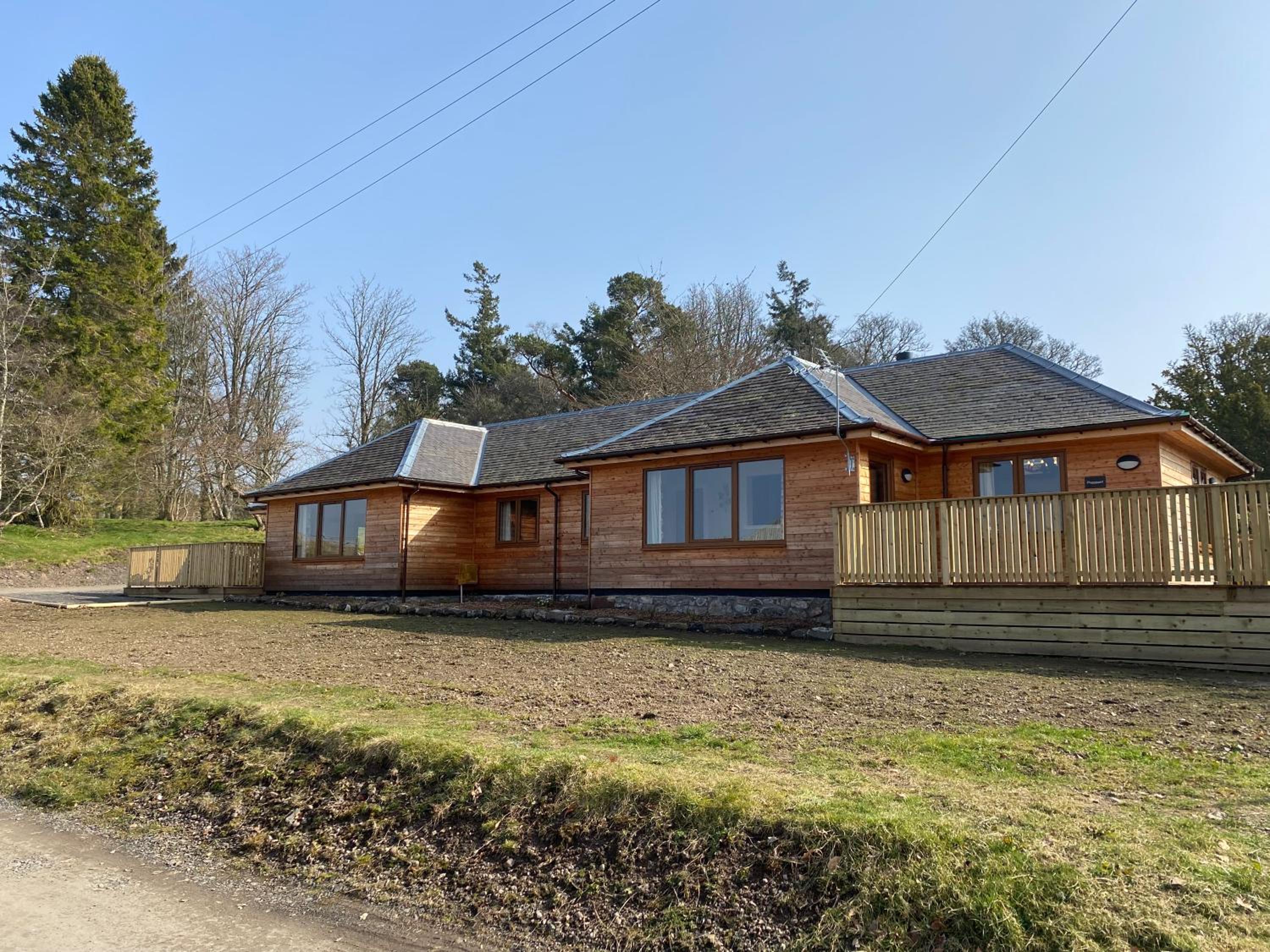 Pheasant Lodge with Hot Tub view 4